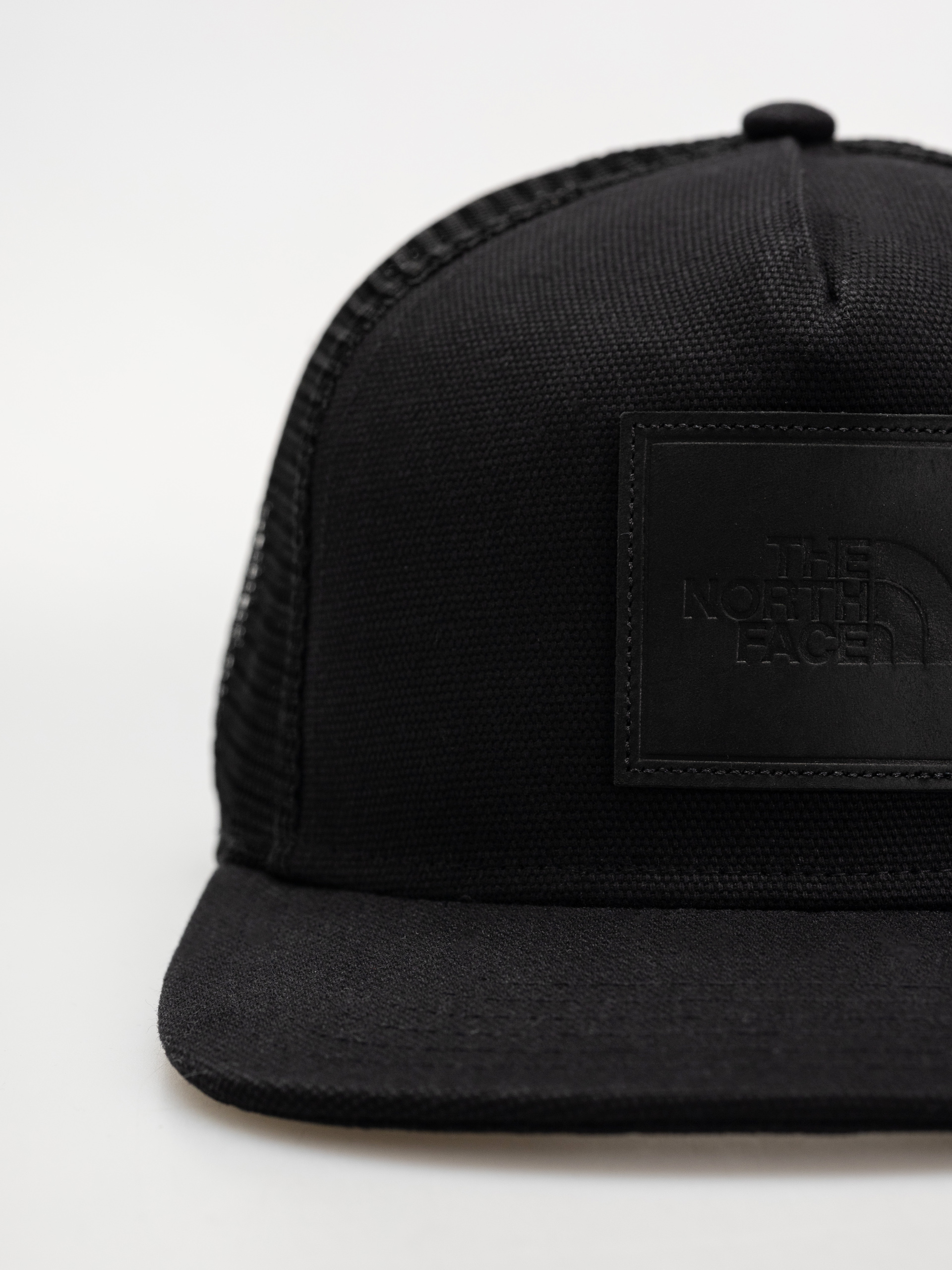 The North Face Half Dome Trucker Cap (tnf black/leather patch)