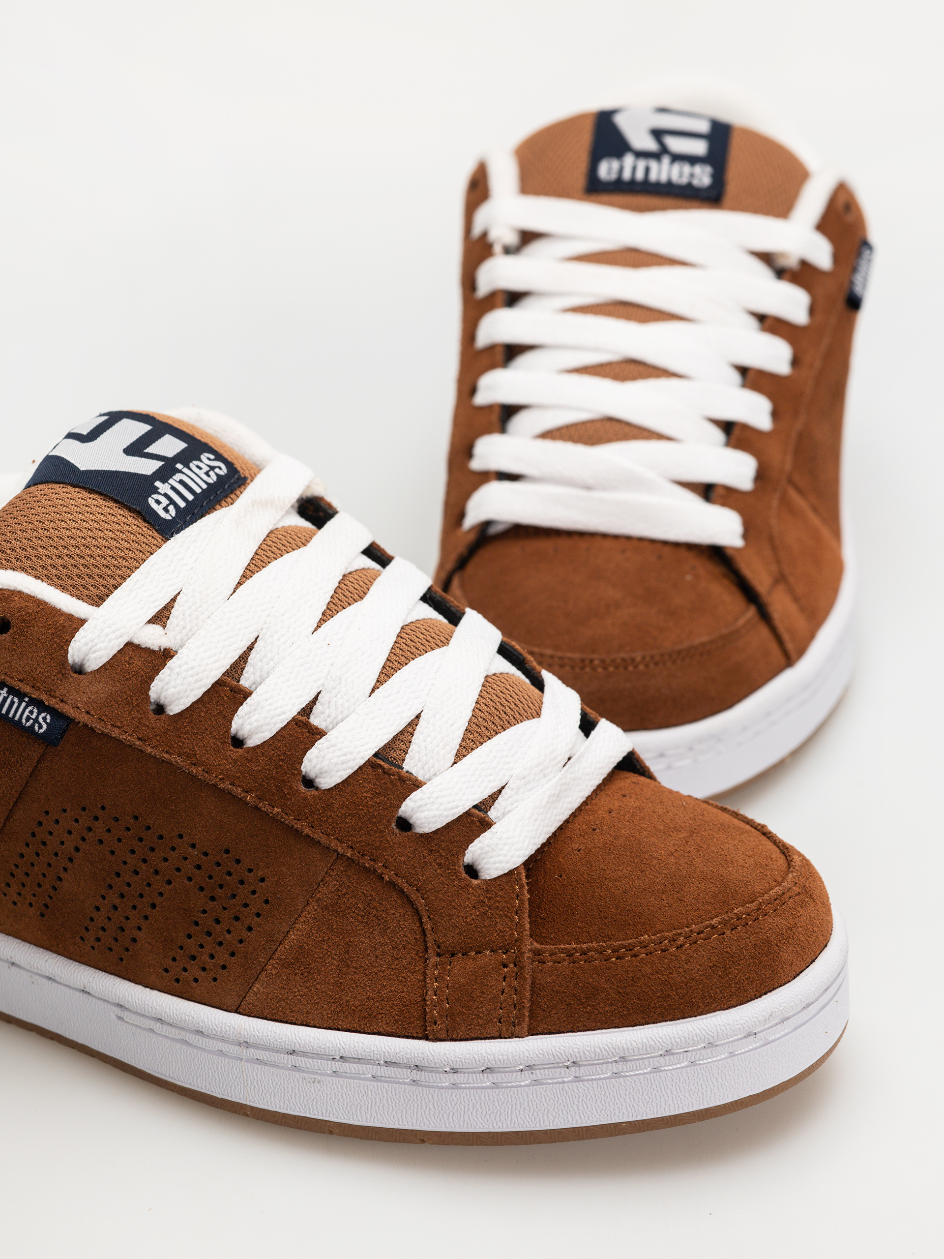Etnies Kingpin Shoes (brown/navy)