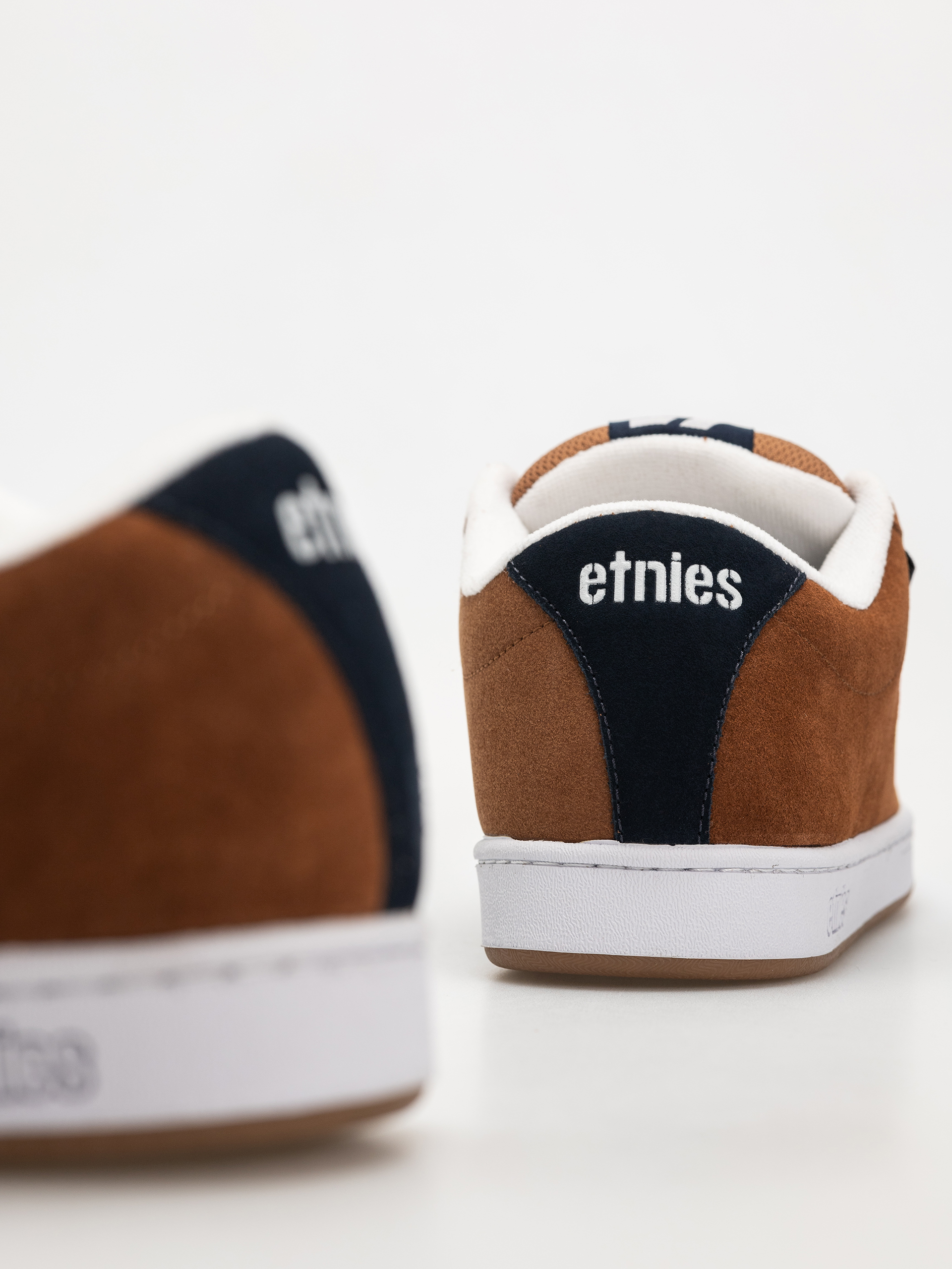 Etnies Kingpin Shoes (brown/navy)