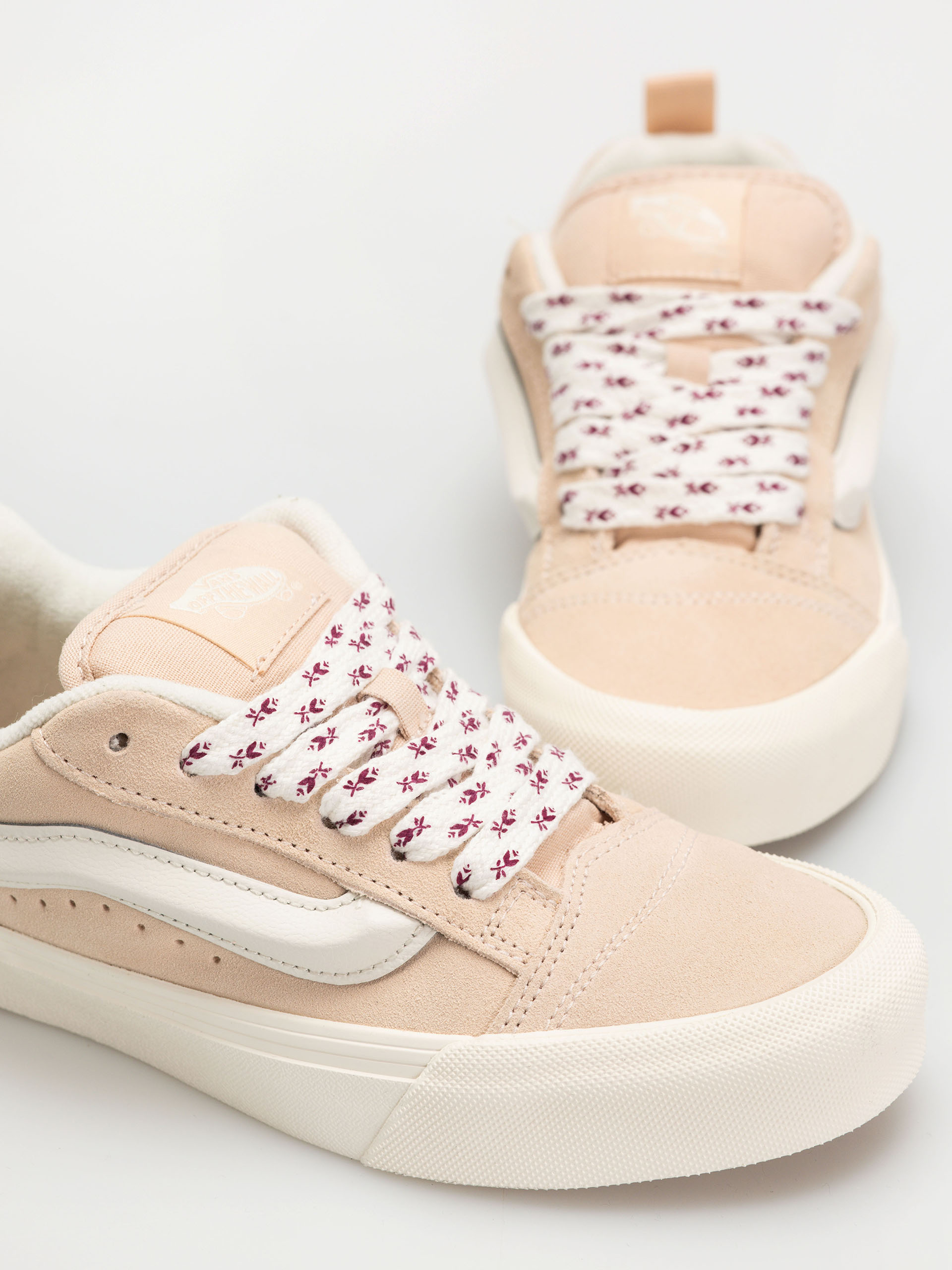 Vans Knu Skool Shoes (floral laces sun kiss)