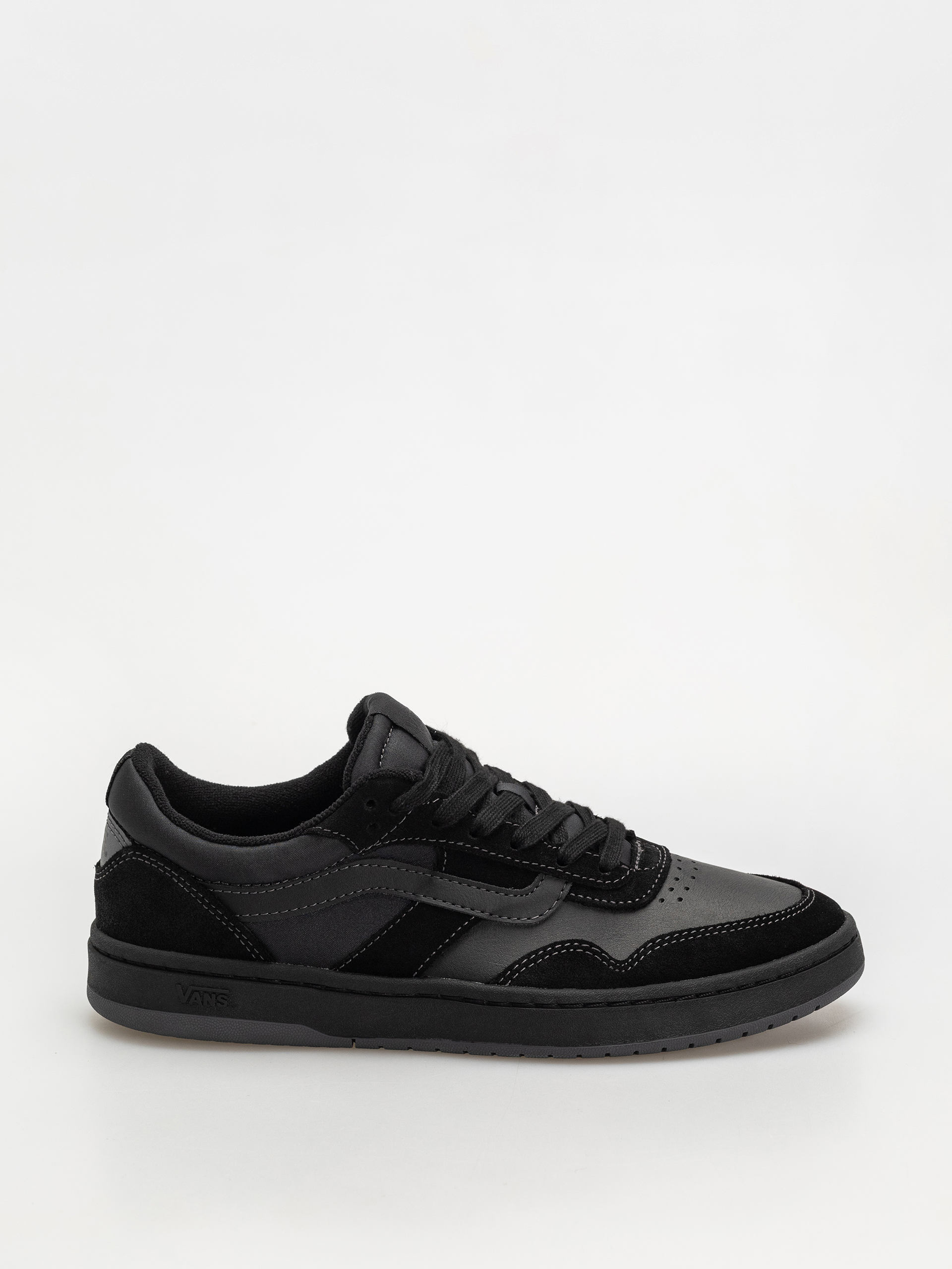 Vans X Pass Port Skate Half Cab Shoes - black (pass-port