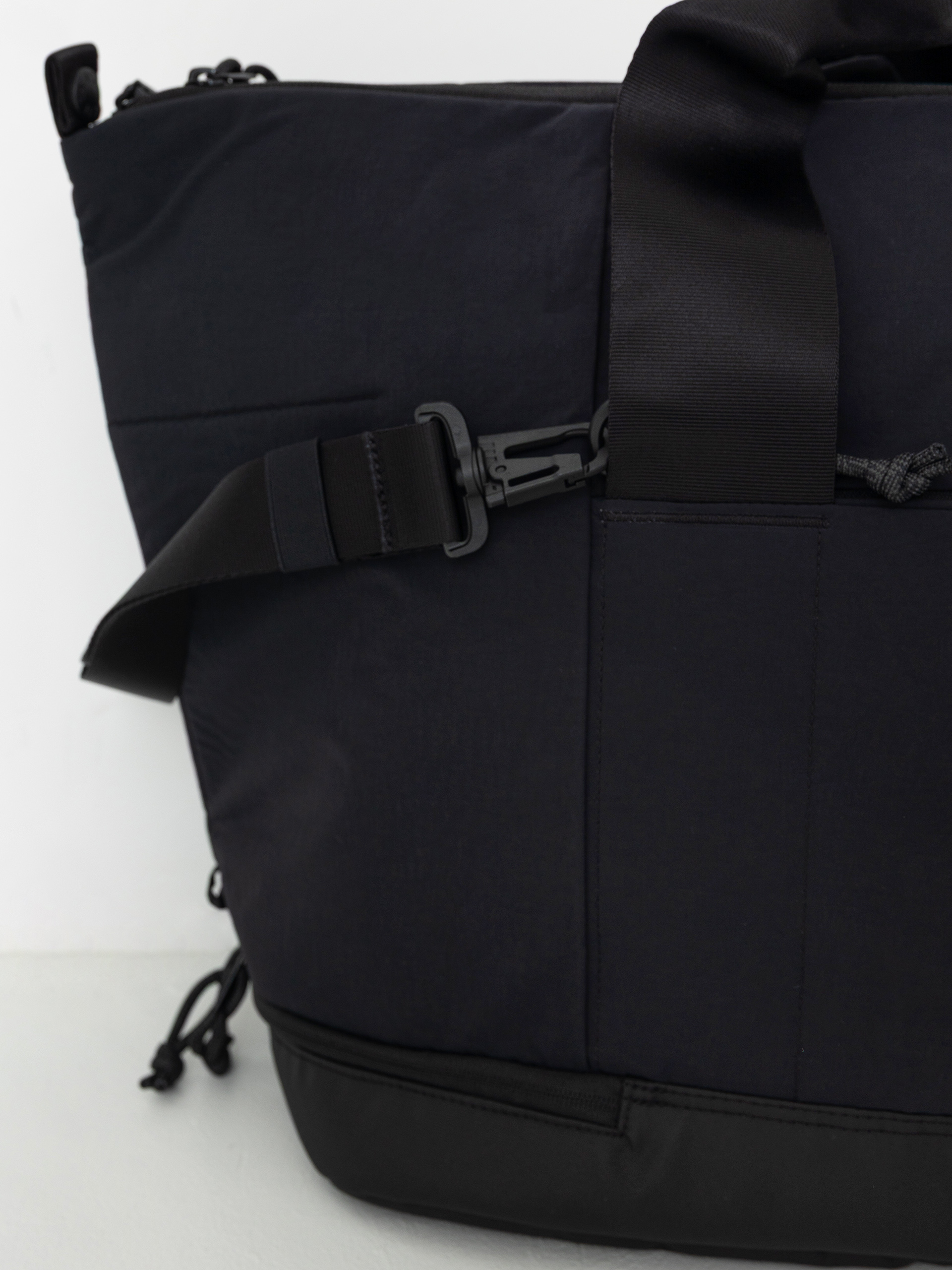 The North Face Bag Never Stop Weekender Duffel Wmn (tnf black npf)