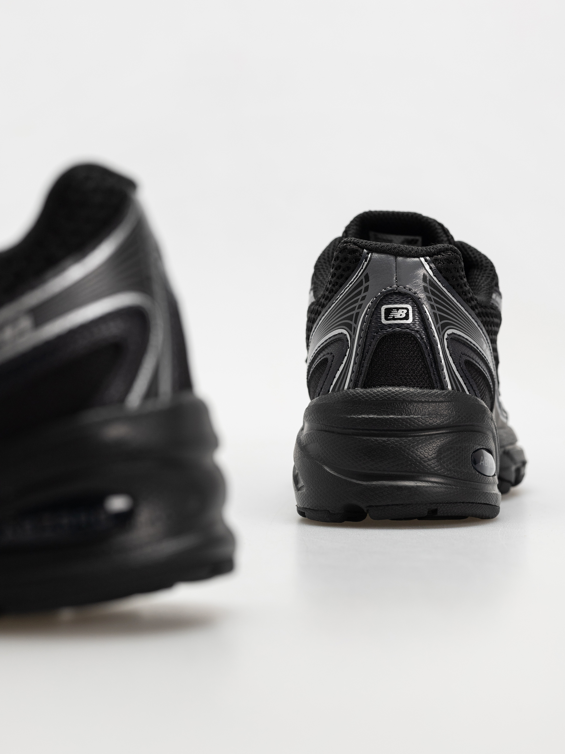 New Balance 740 JR Schuhe (black)