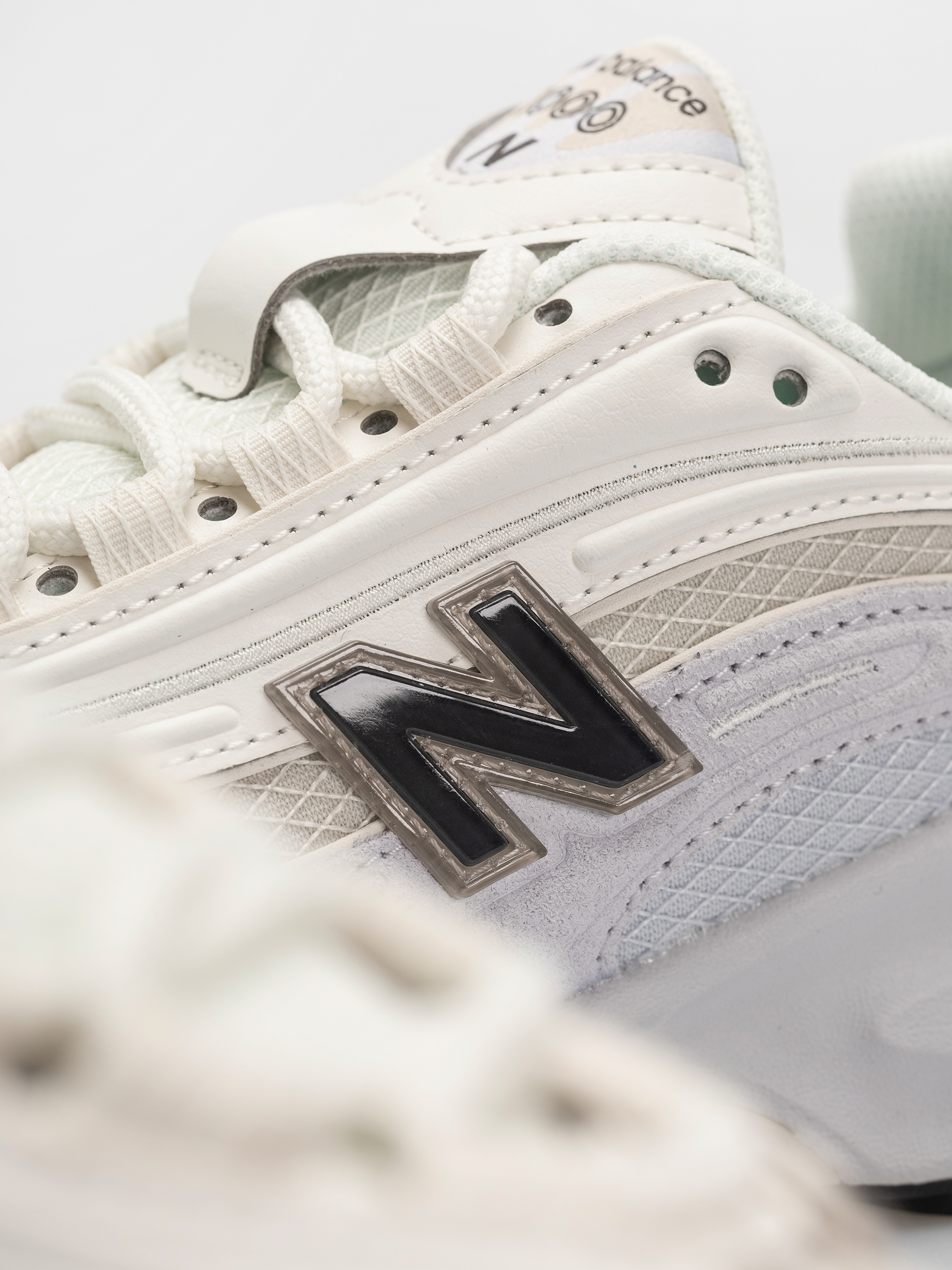 New Balance 1000 Shoes (pearl grey)