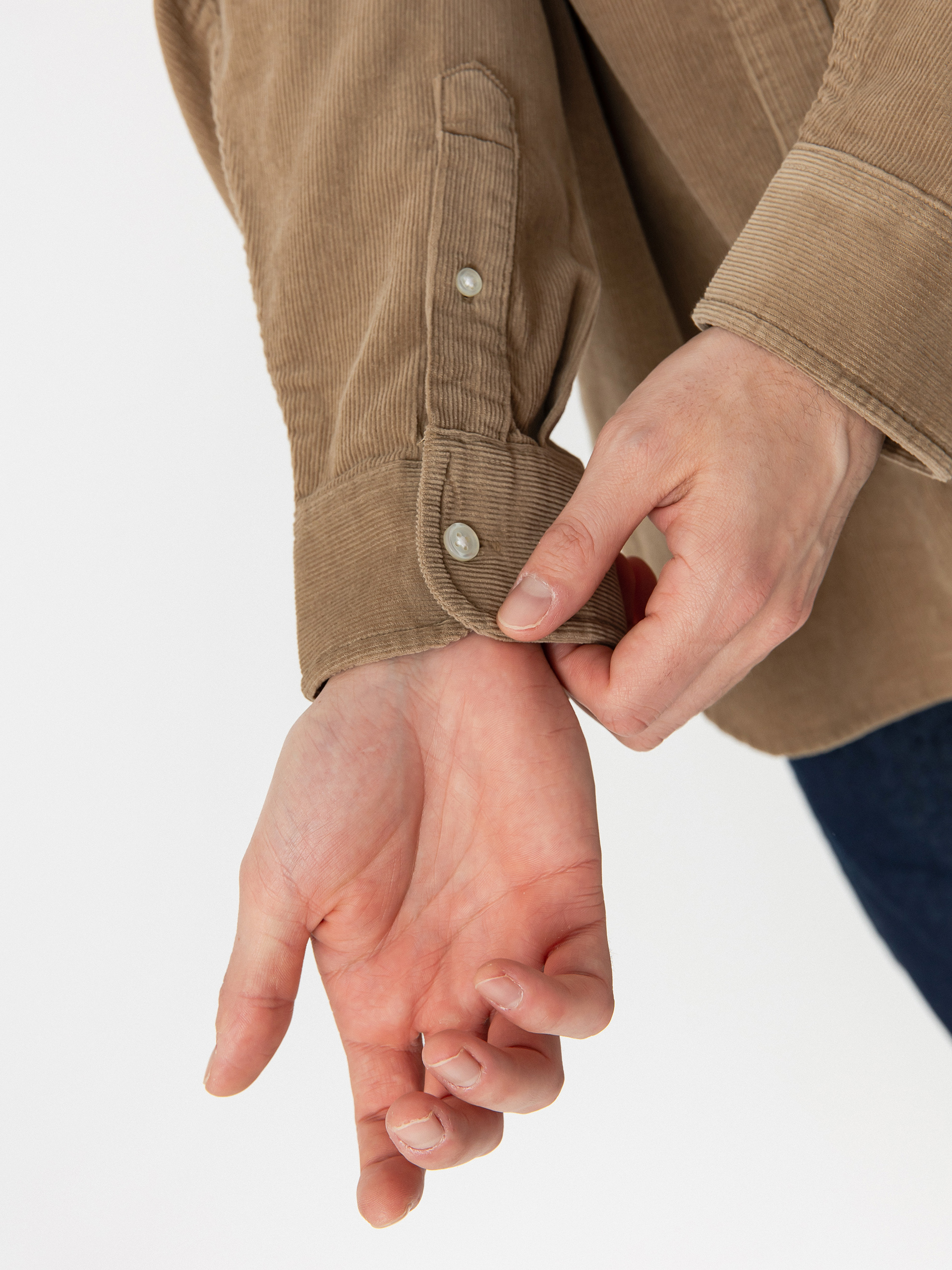 Carhartt WIP Madison Fine Cord Shirt (leather/wax)