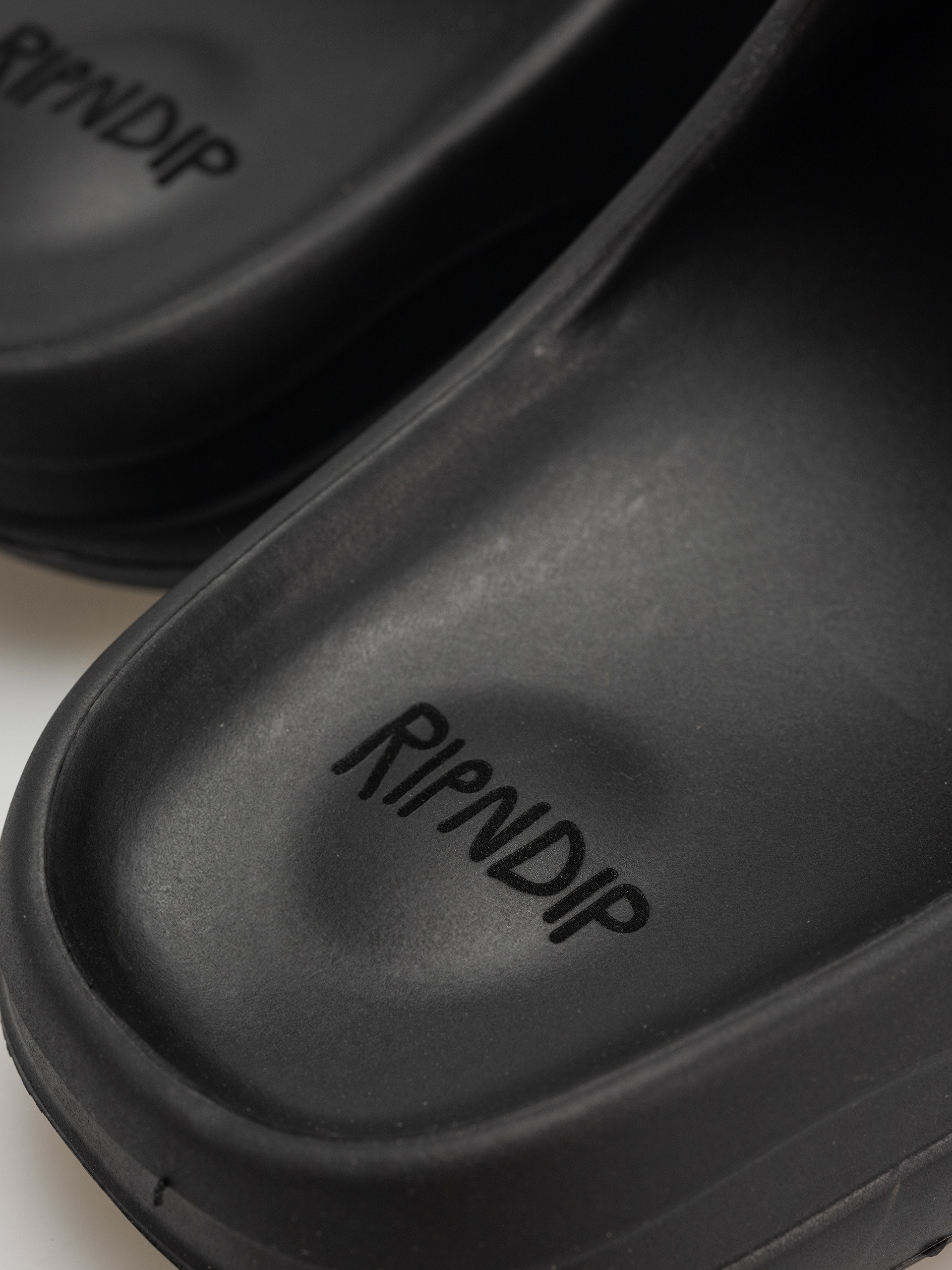 RipNDip Lord Nermal Cloud Flip Flops (black)