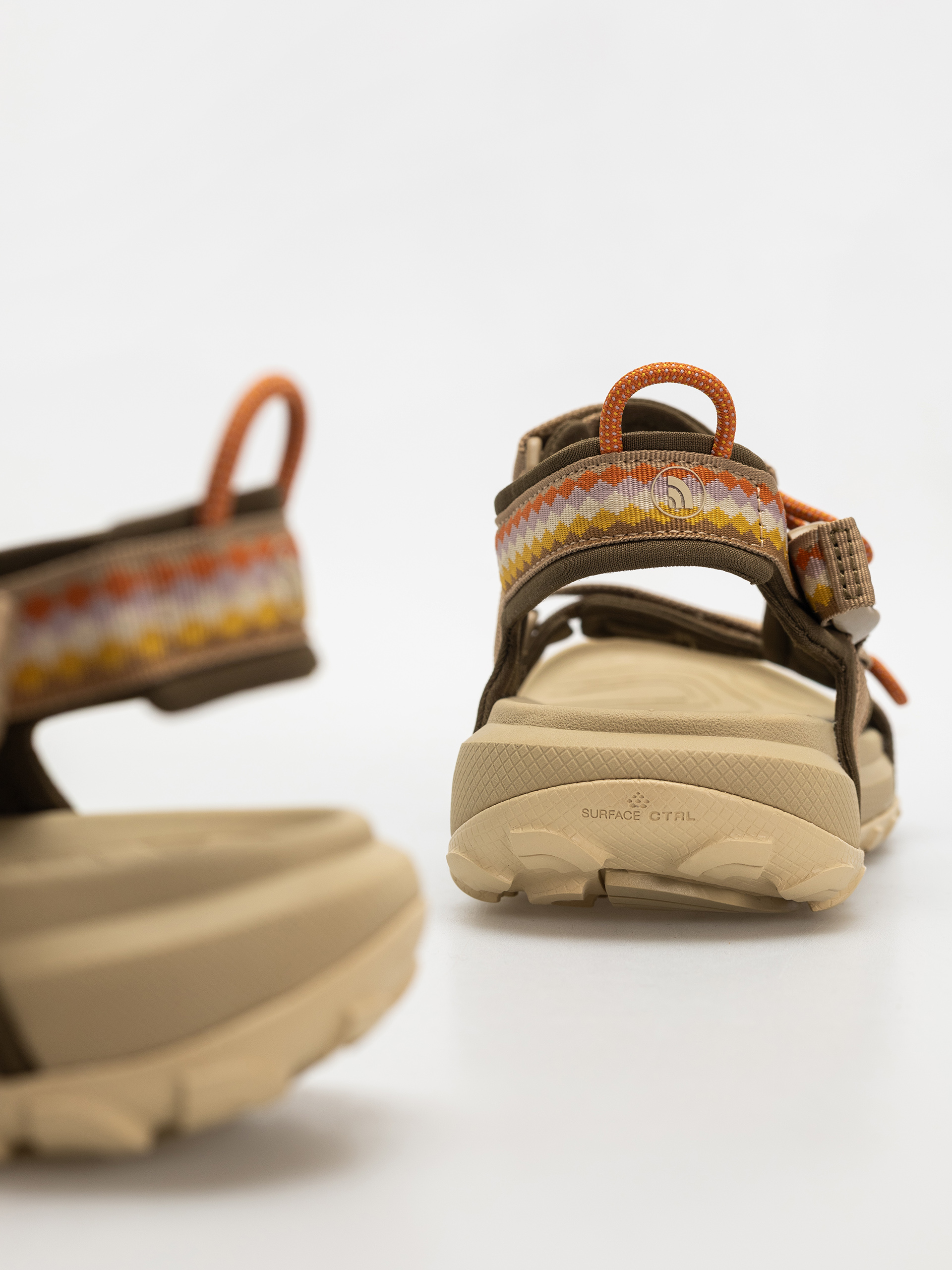 The North Face Explore Camp Sandalen Wmn (sahara/iron bronze)