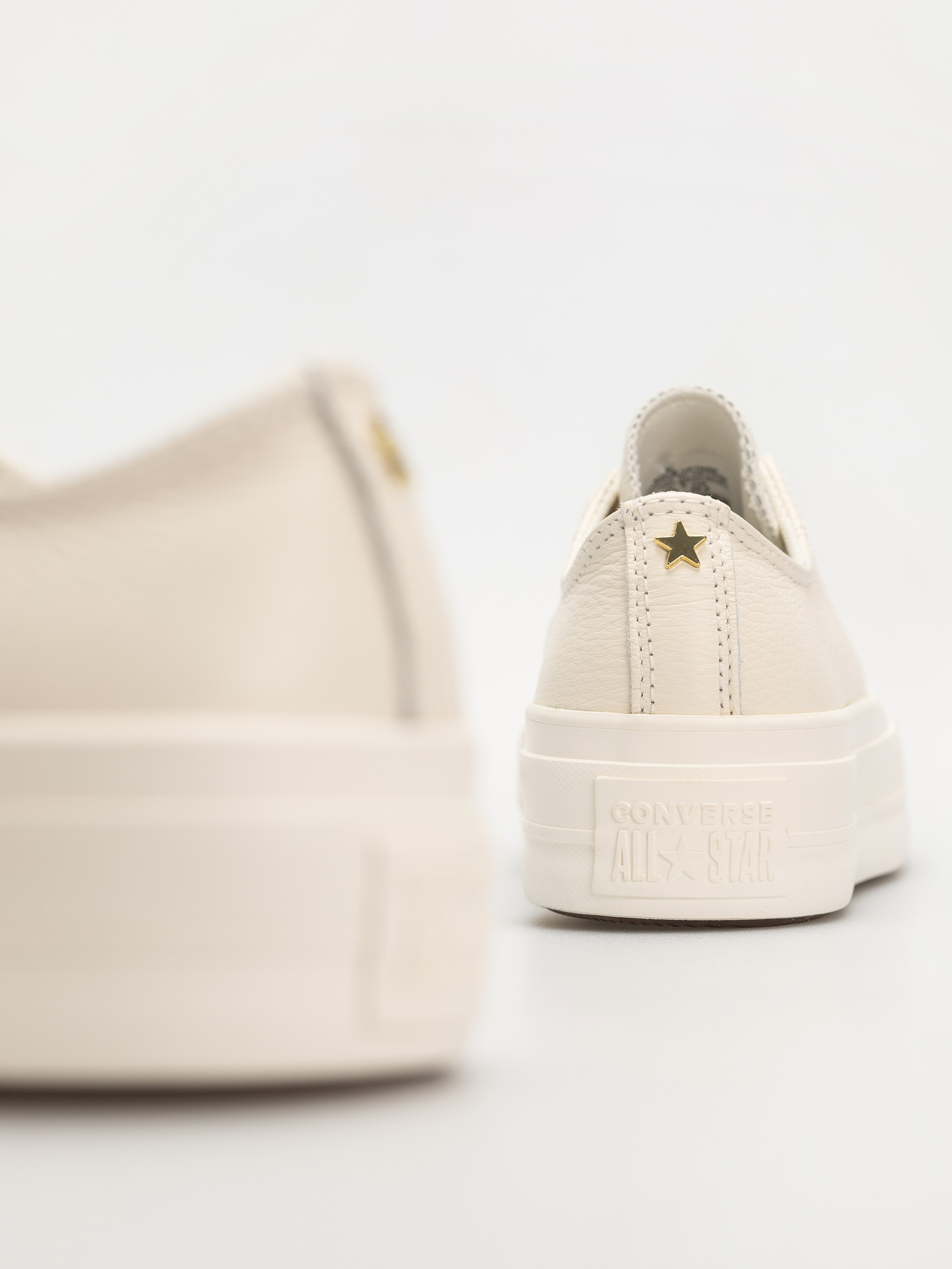 Converse Chucks Chuck Taylor All Star Lift Ox Wmn (egret/egret/gold)