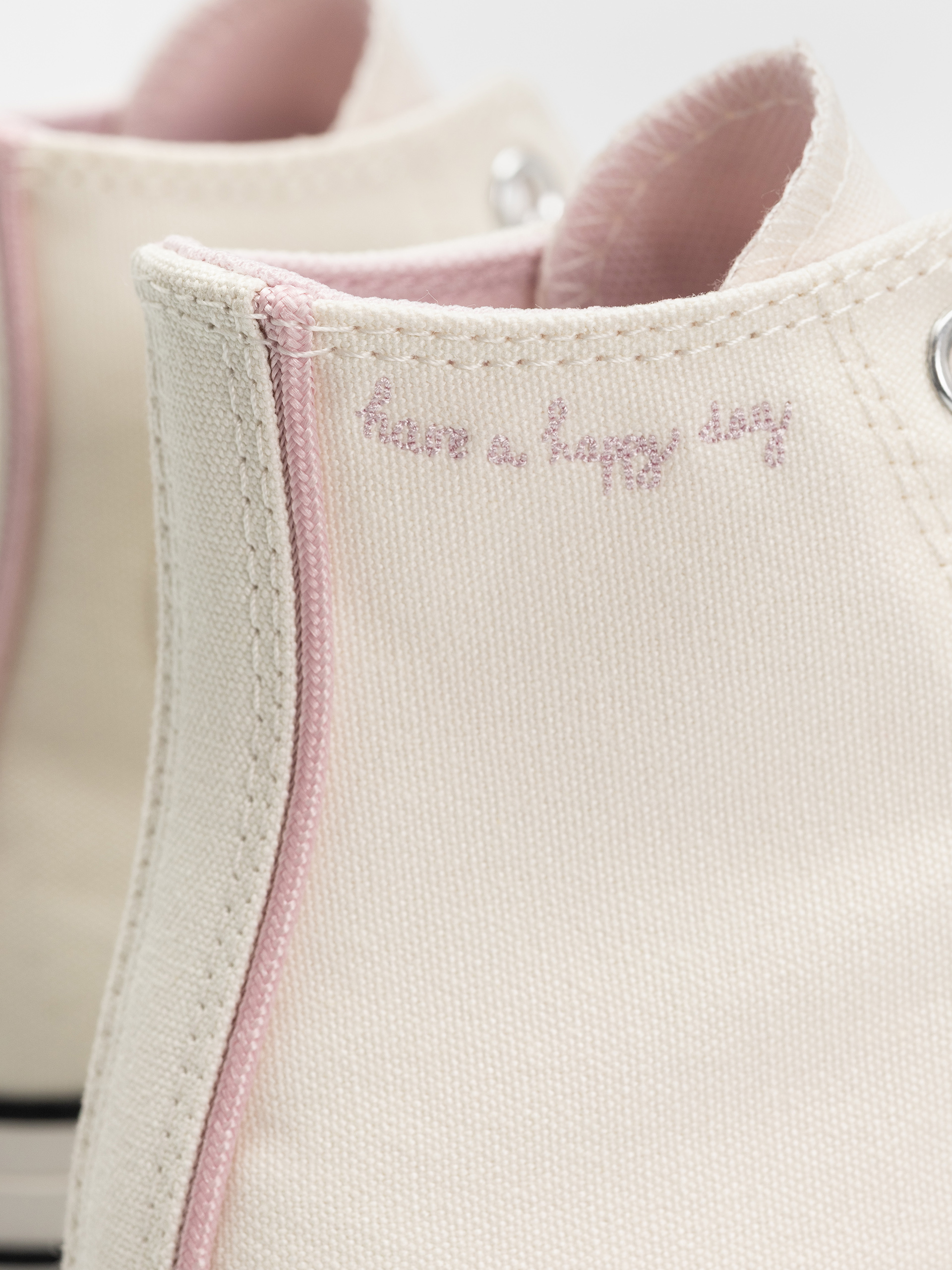 Converse Chucks Chuck Taylor All Star Hi Wmn (egret/summit pink/black)