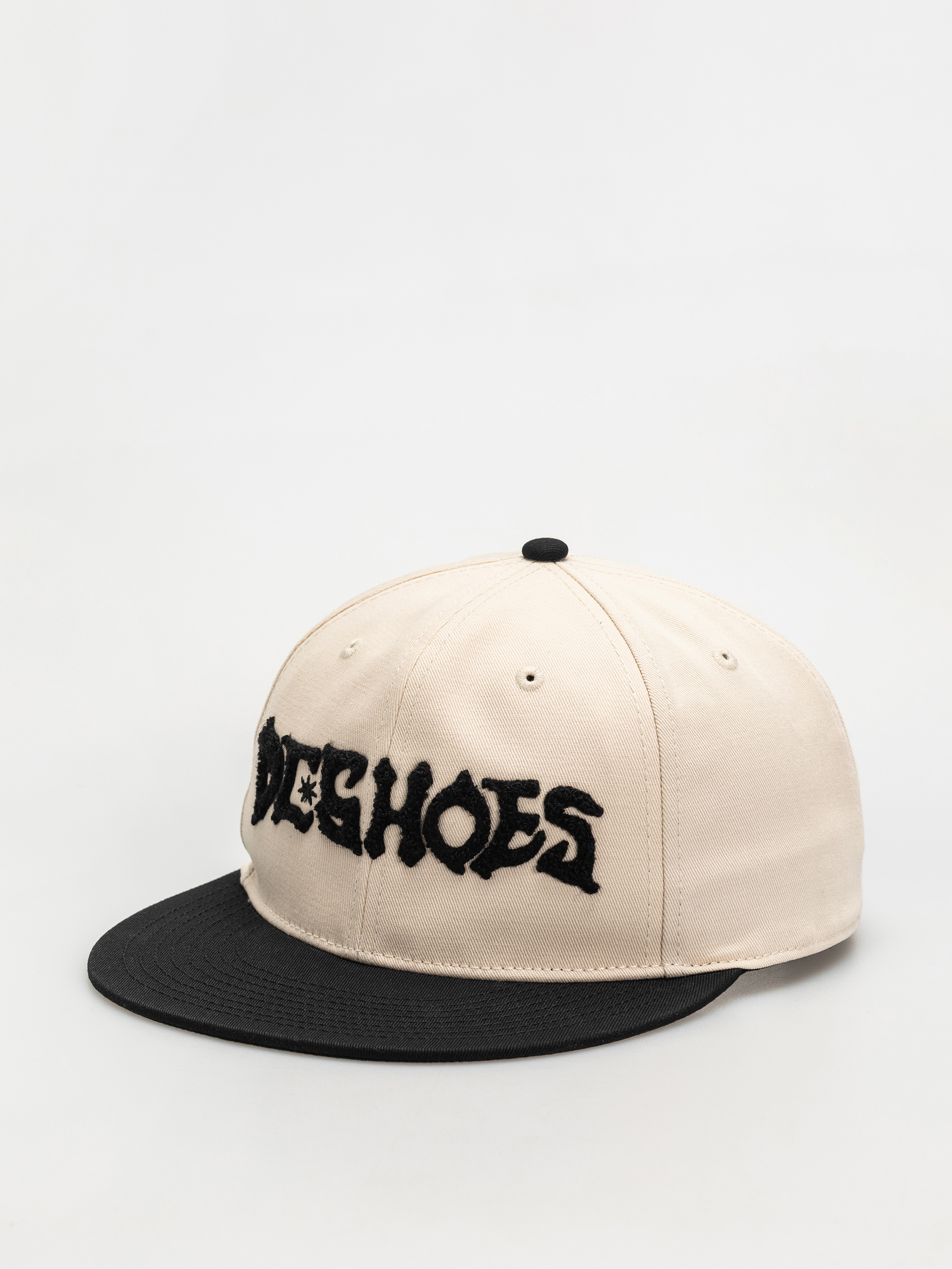 DC Mosh Pit Strapback Cap (lily white/black)