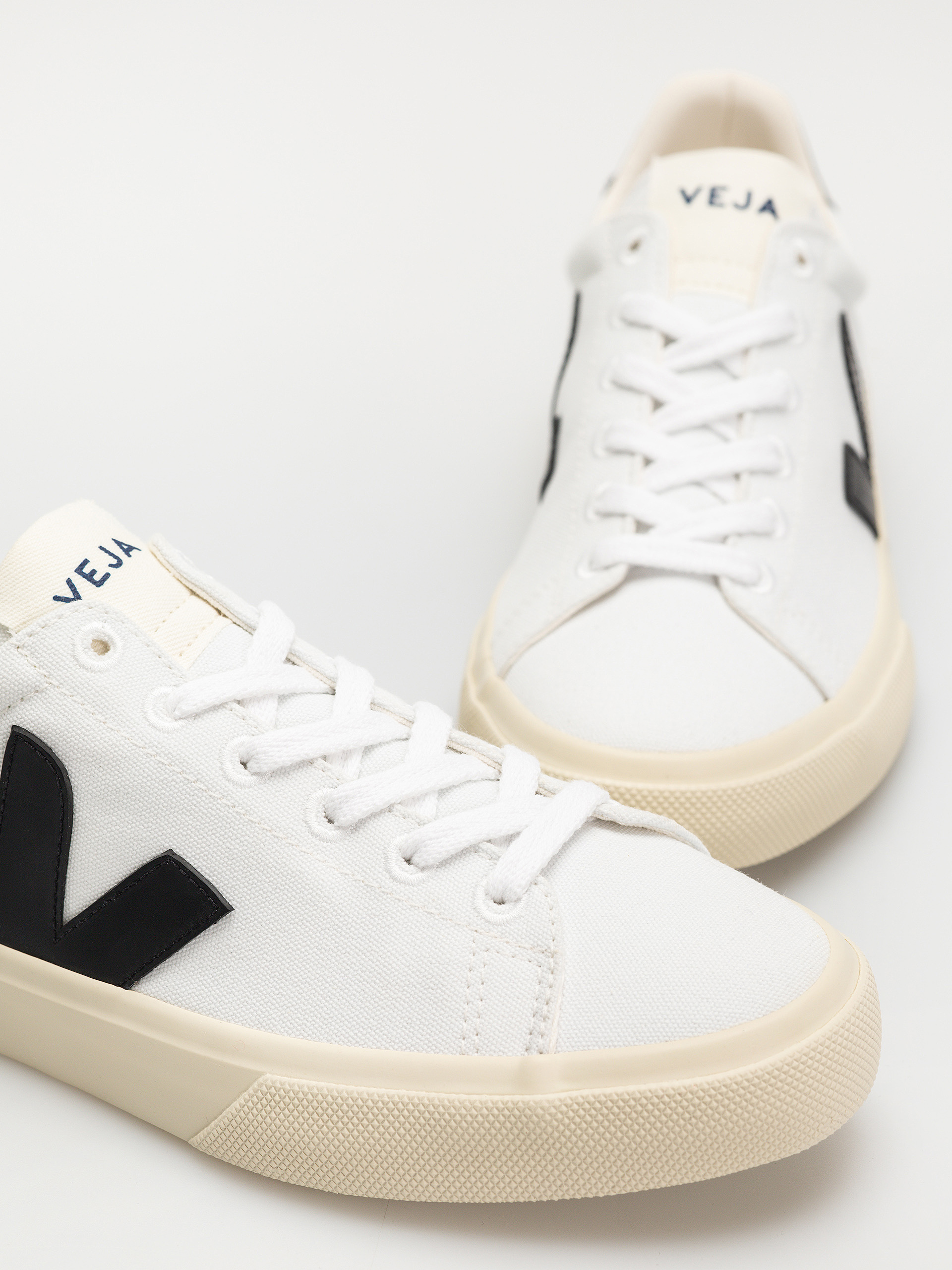 Veja Campo Canvas Wmn Schuhe (white black)