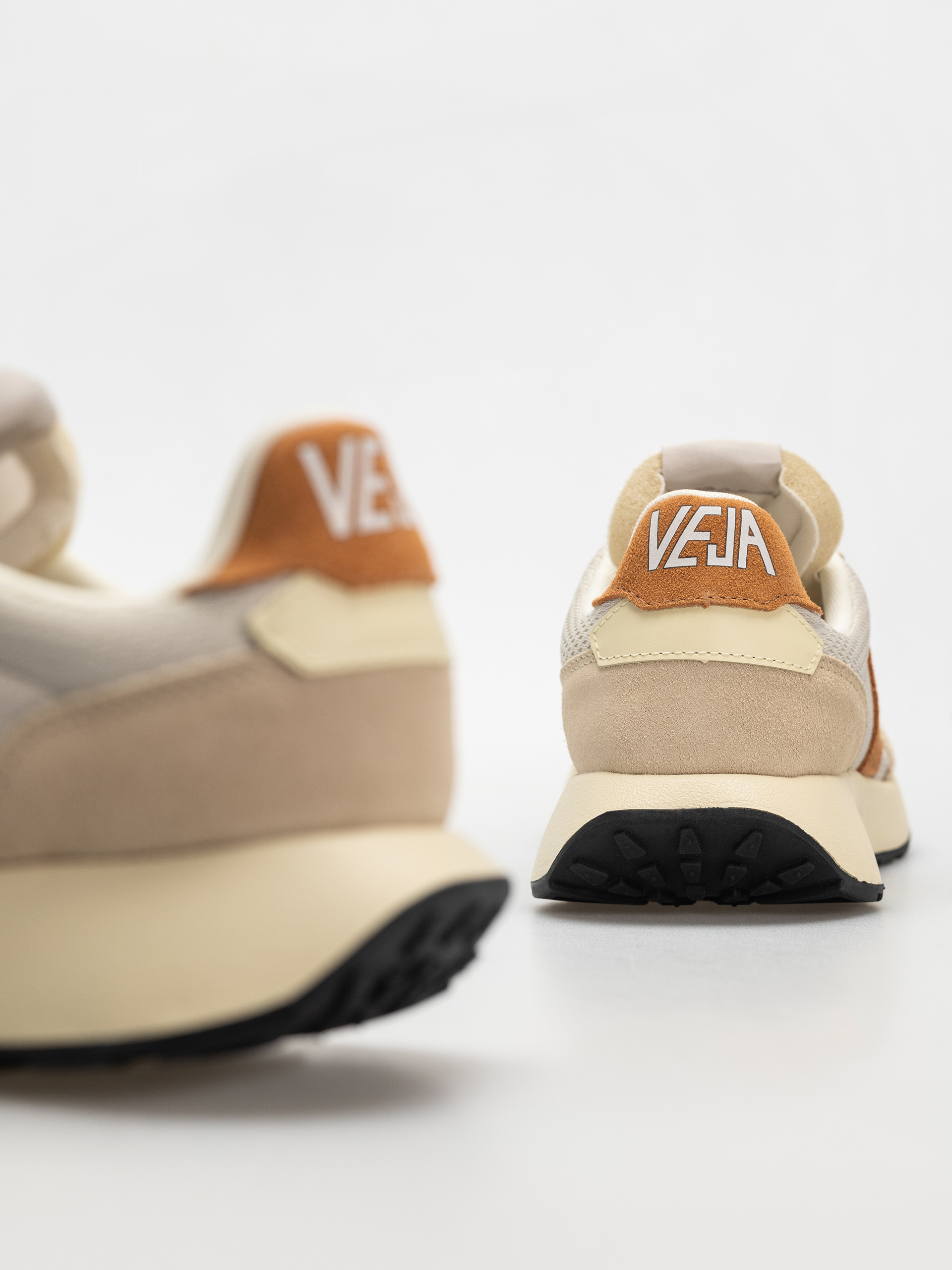 Veja Paulistana Wmn Shoes (natural umber)