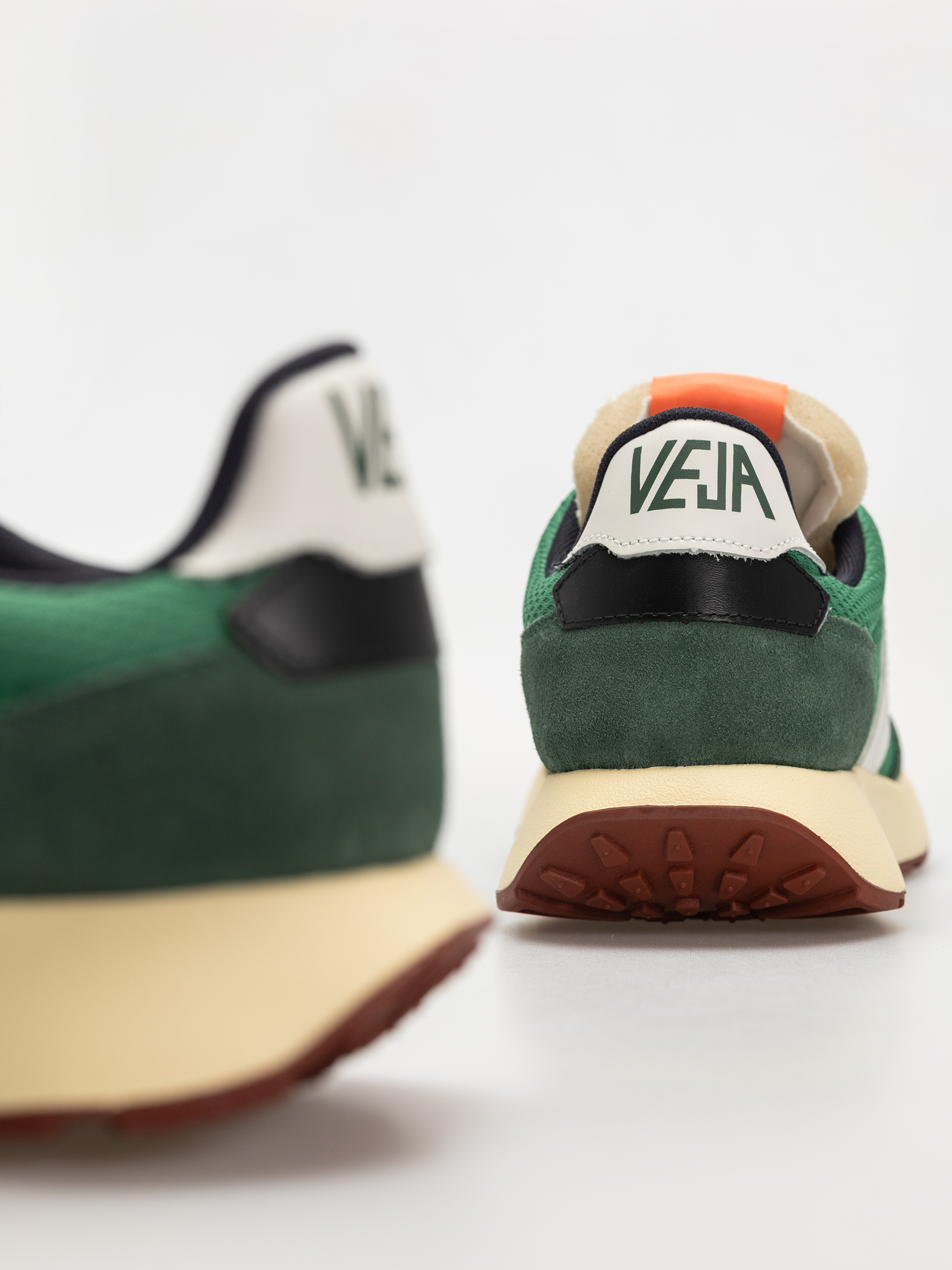 Veja Paulistana Wmn Shoes (emeraude white)