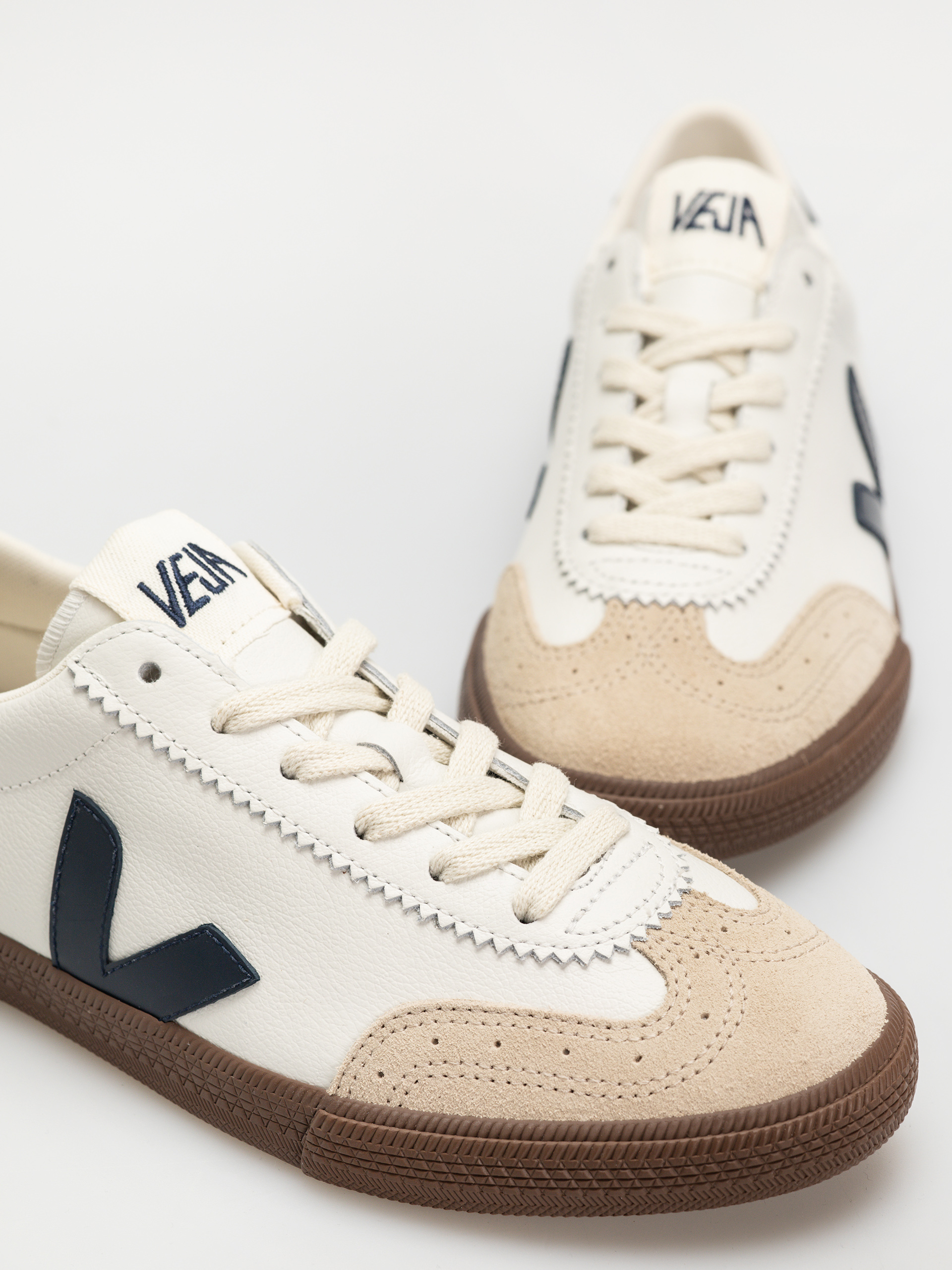Veja Volley Wmn Schuhe (white nautico bark)