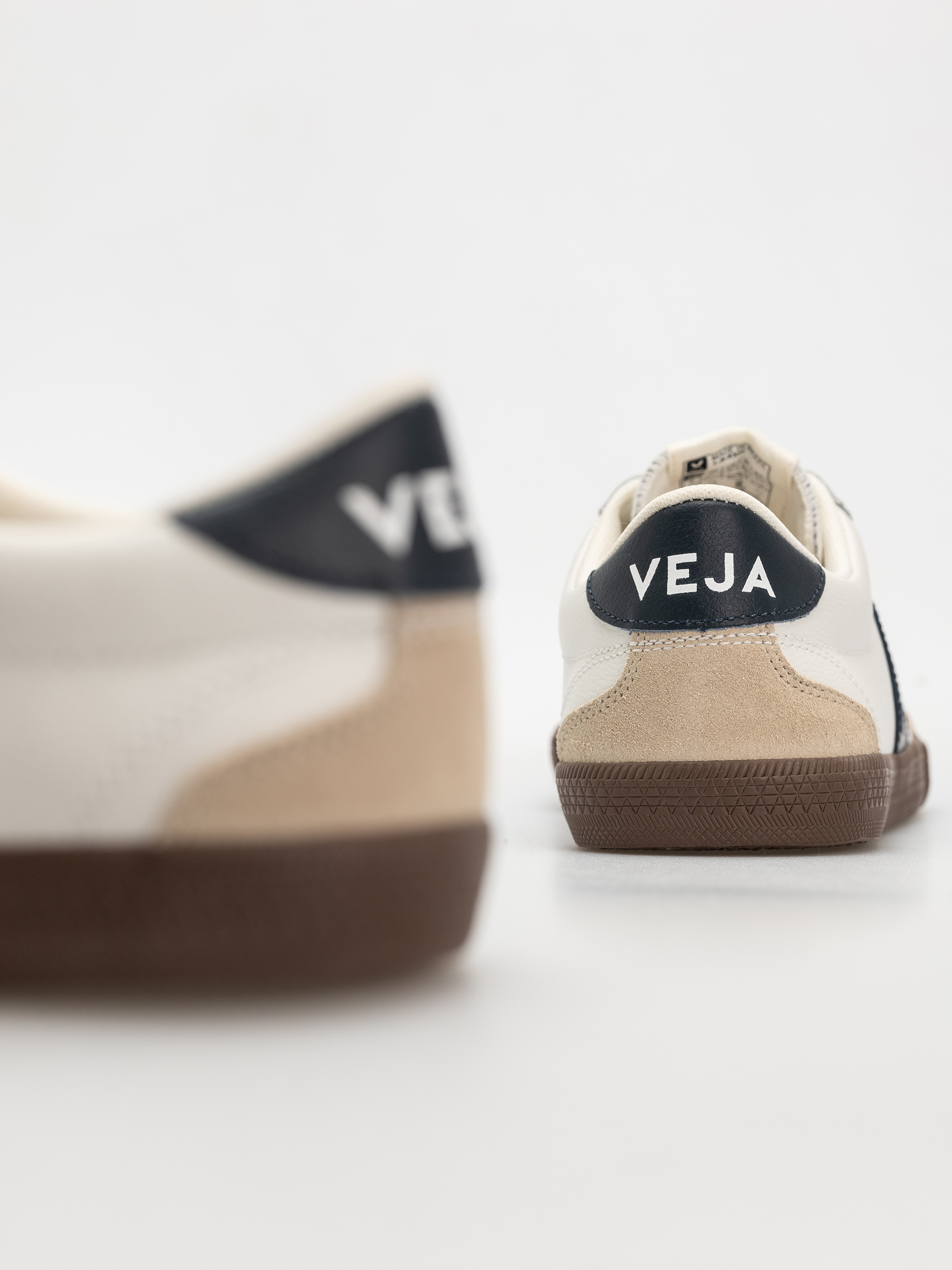 Veja Volley Wmn Schuhe (white nautico bark)