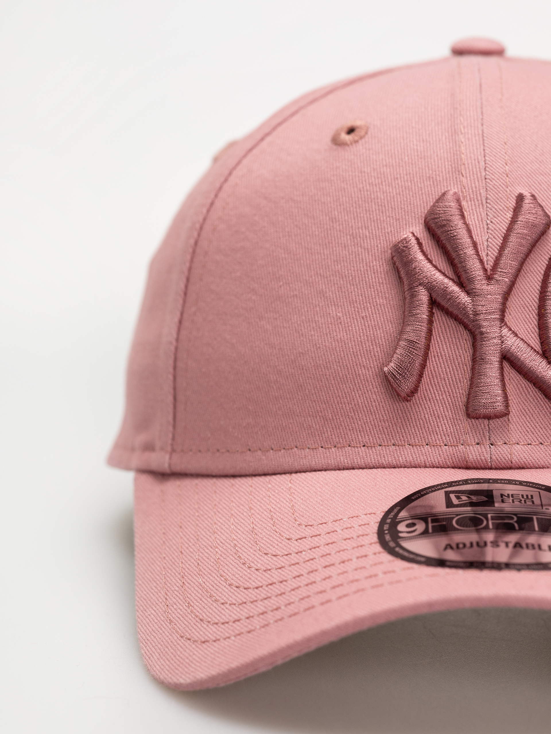New Era Cap League Essential 9Forty New York Yankees (dark pink)