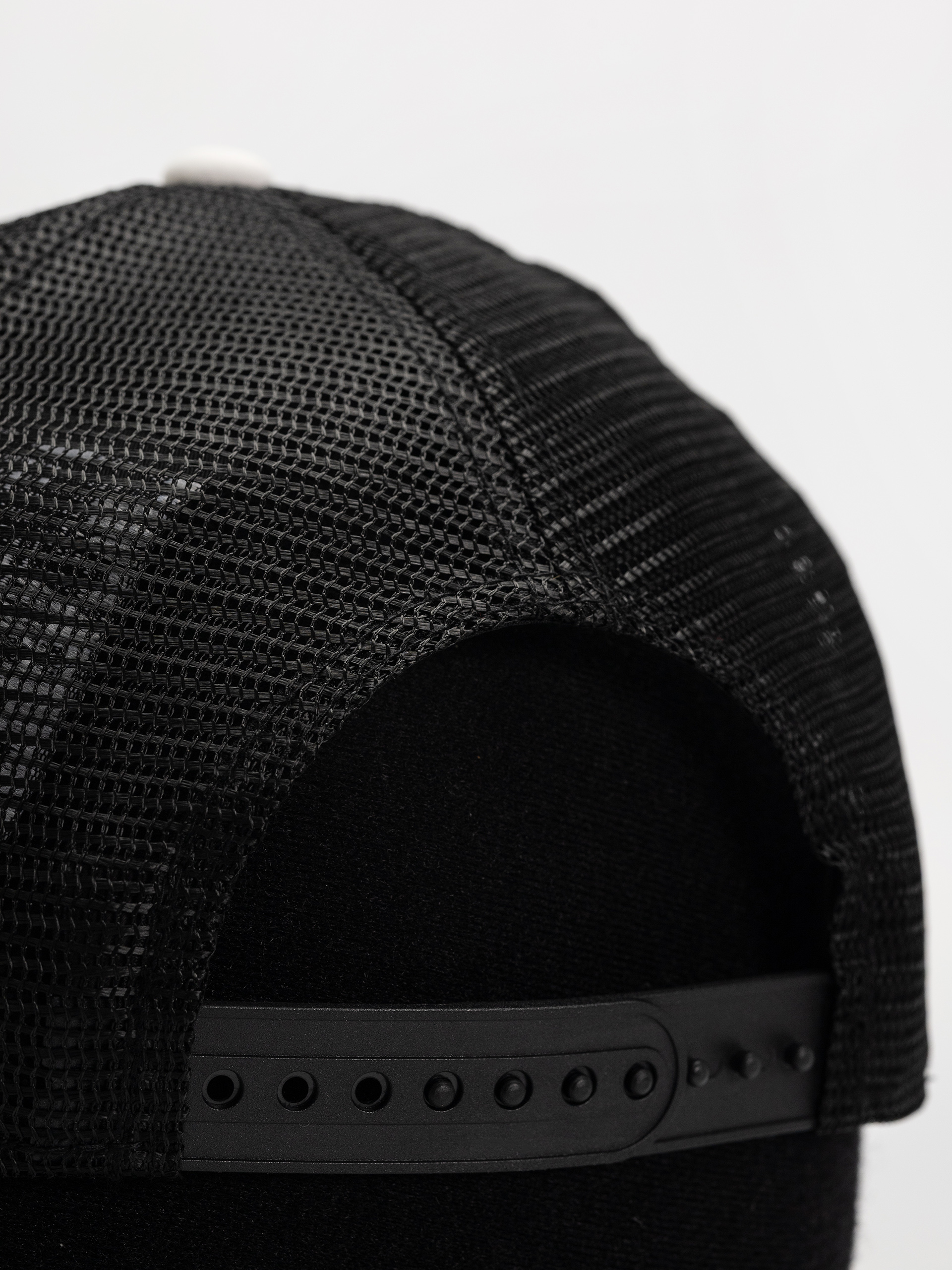 New Era Tom And Jerry Trucker Cap (grey)