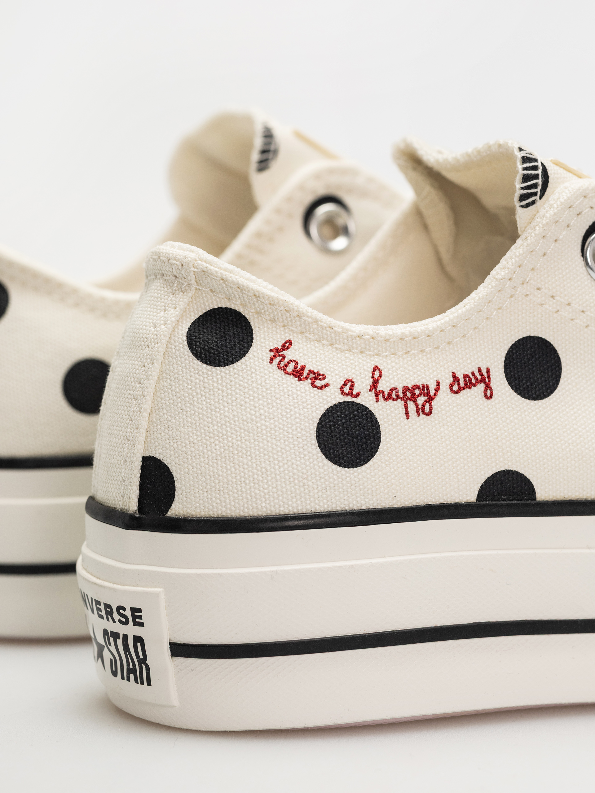 Converse Chucks Chuck Taylor All Star Lift Ox Wmn (egret/black/days ahead)