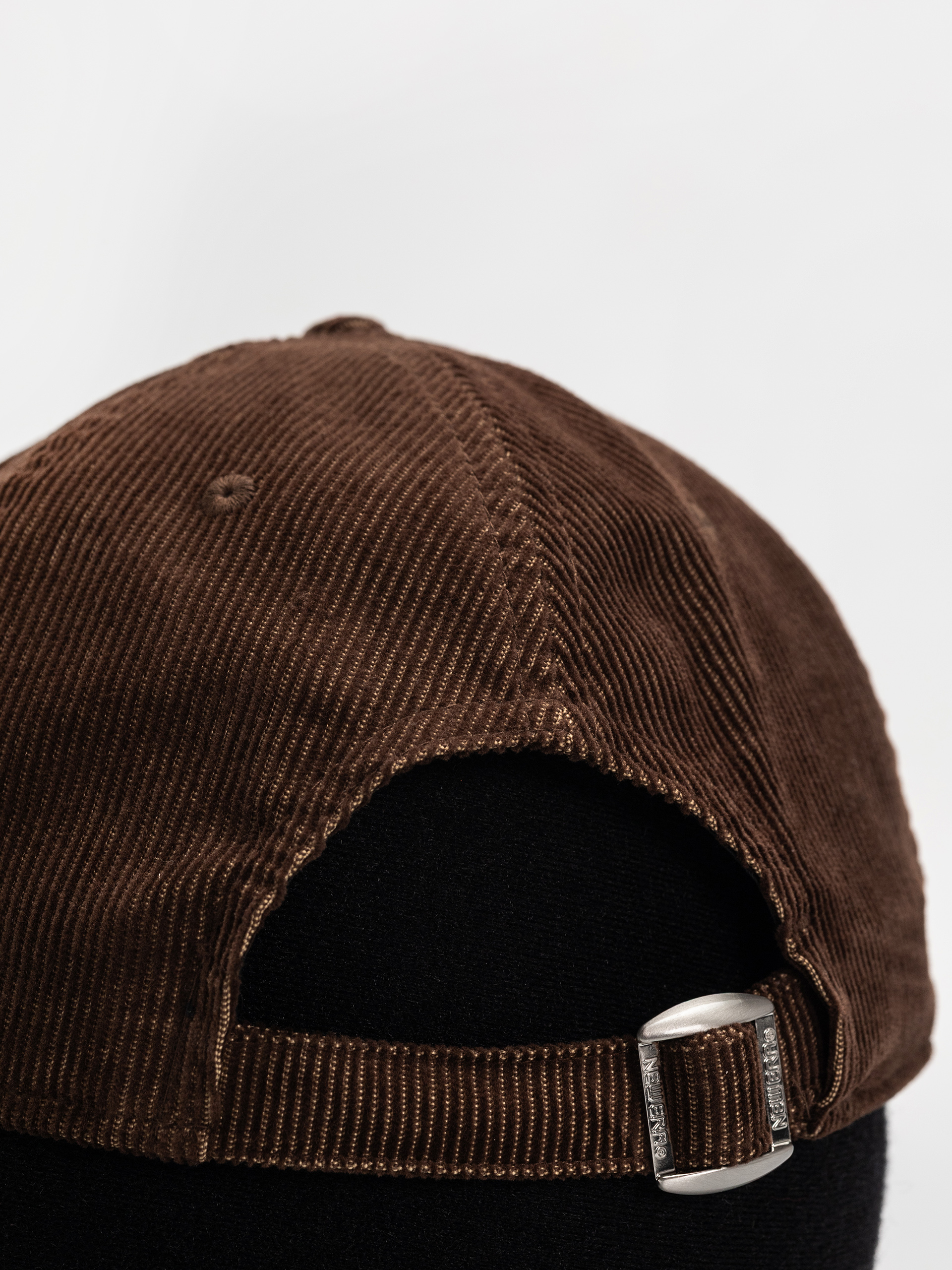 New Era Two Tone Cord 9Forty New York Yankees Cap (dark brown)