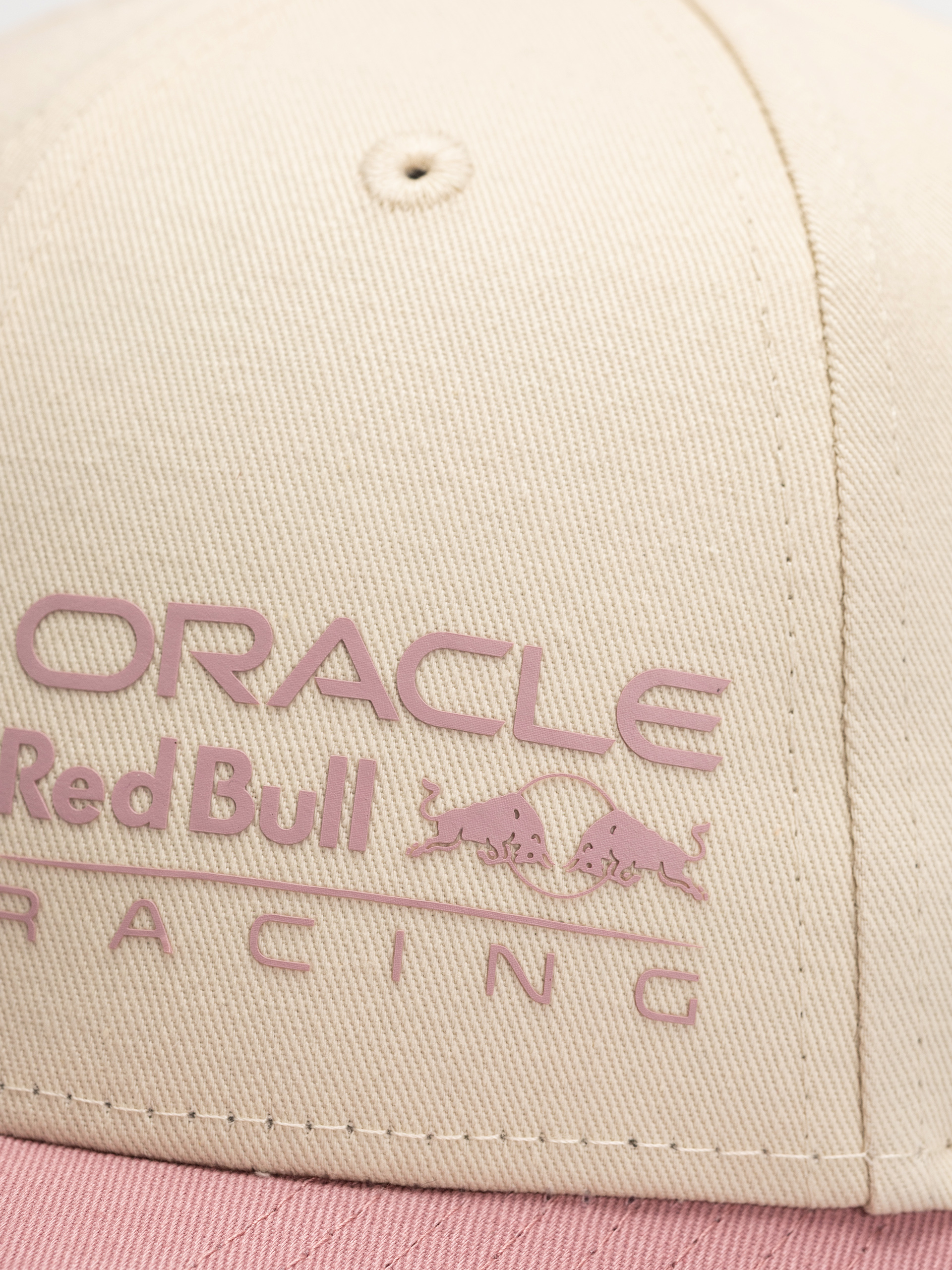 New Era Contrast 9Forty Red Bull Cap (light beige)