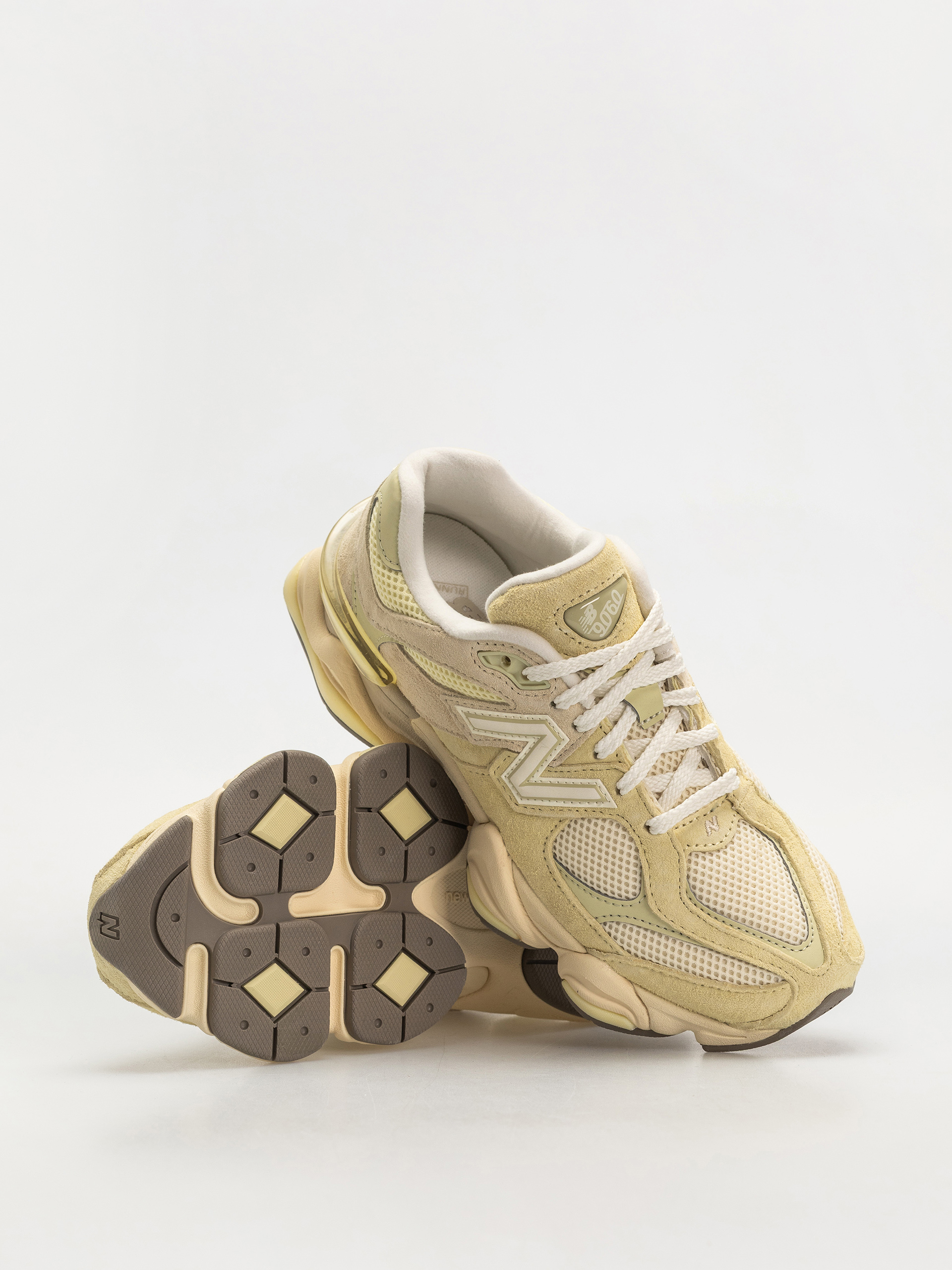 New Balance 9060 Shoes - yellow (parchment)