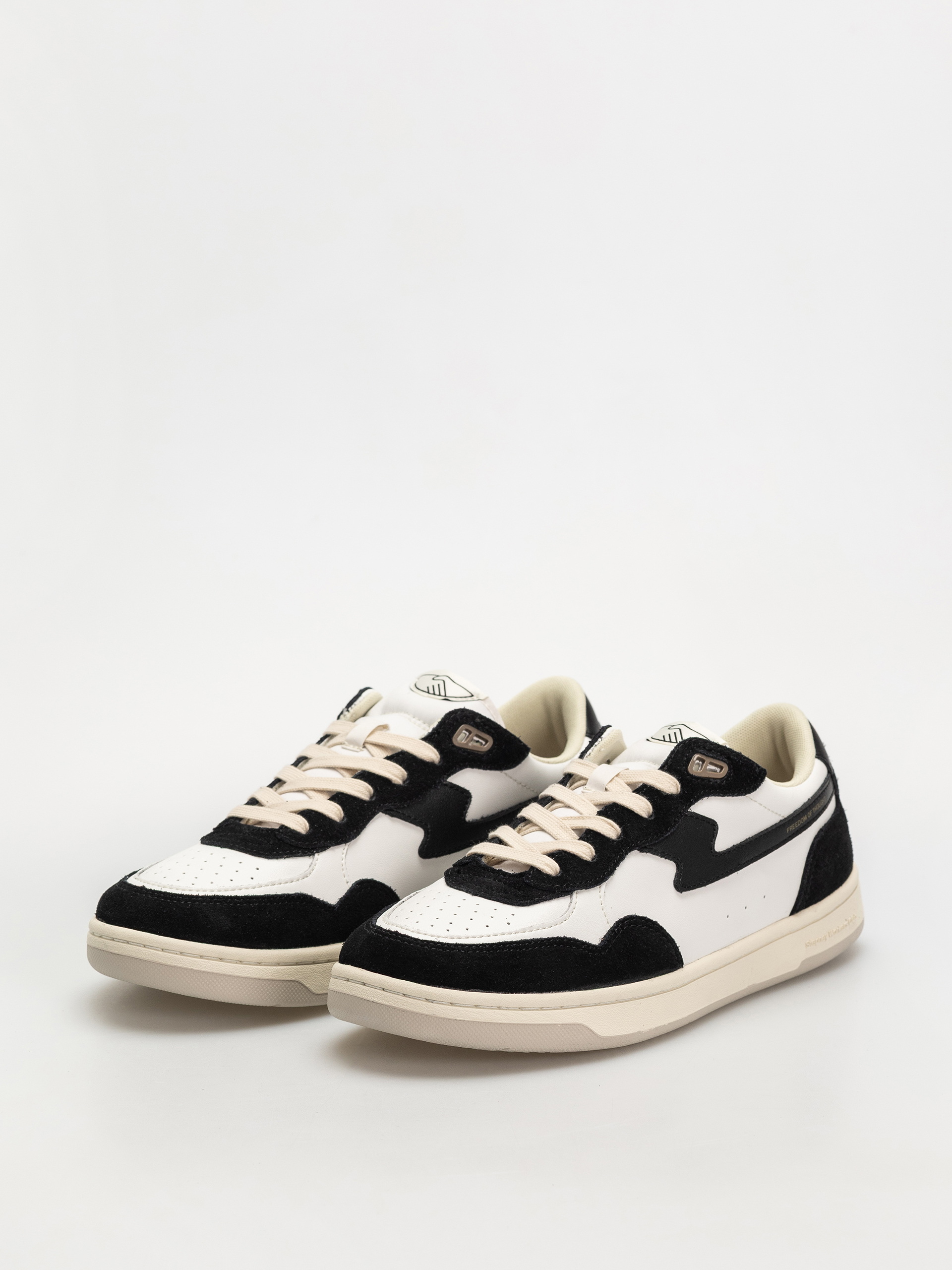 Stepney Workers Club Pro Cup 01 S-Strike Shoes (black white)