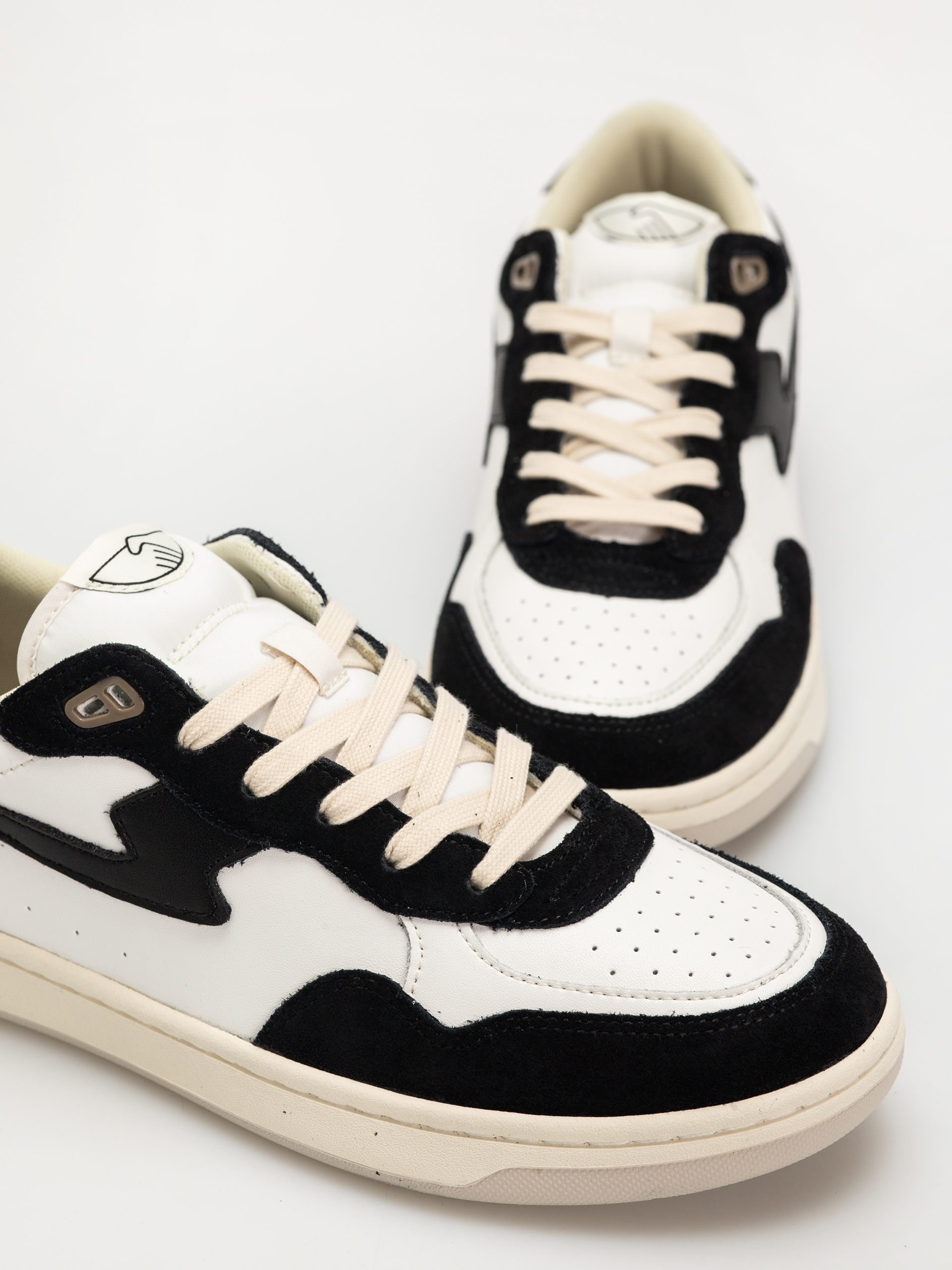 Stepney Workers Club Pro Cup 01 S-Strike Shoes (black white)