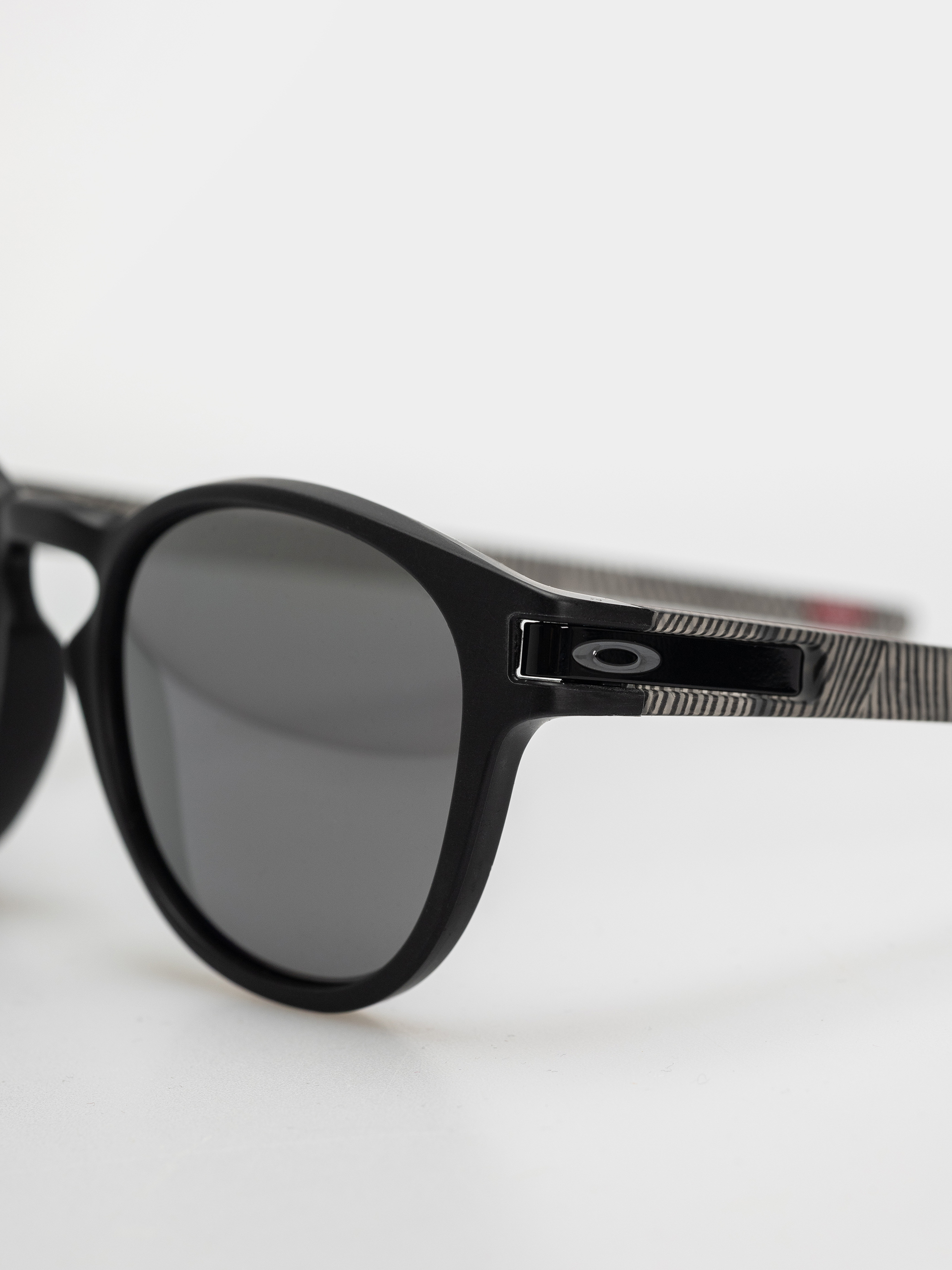 Oakley Latch Sonnenbrille (matte black/prizm black polar)