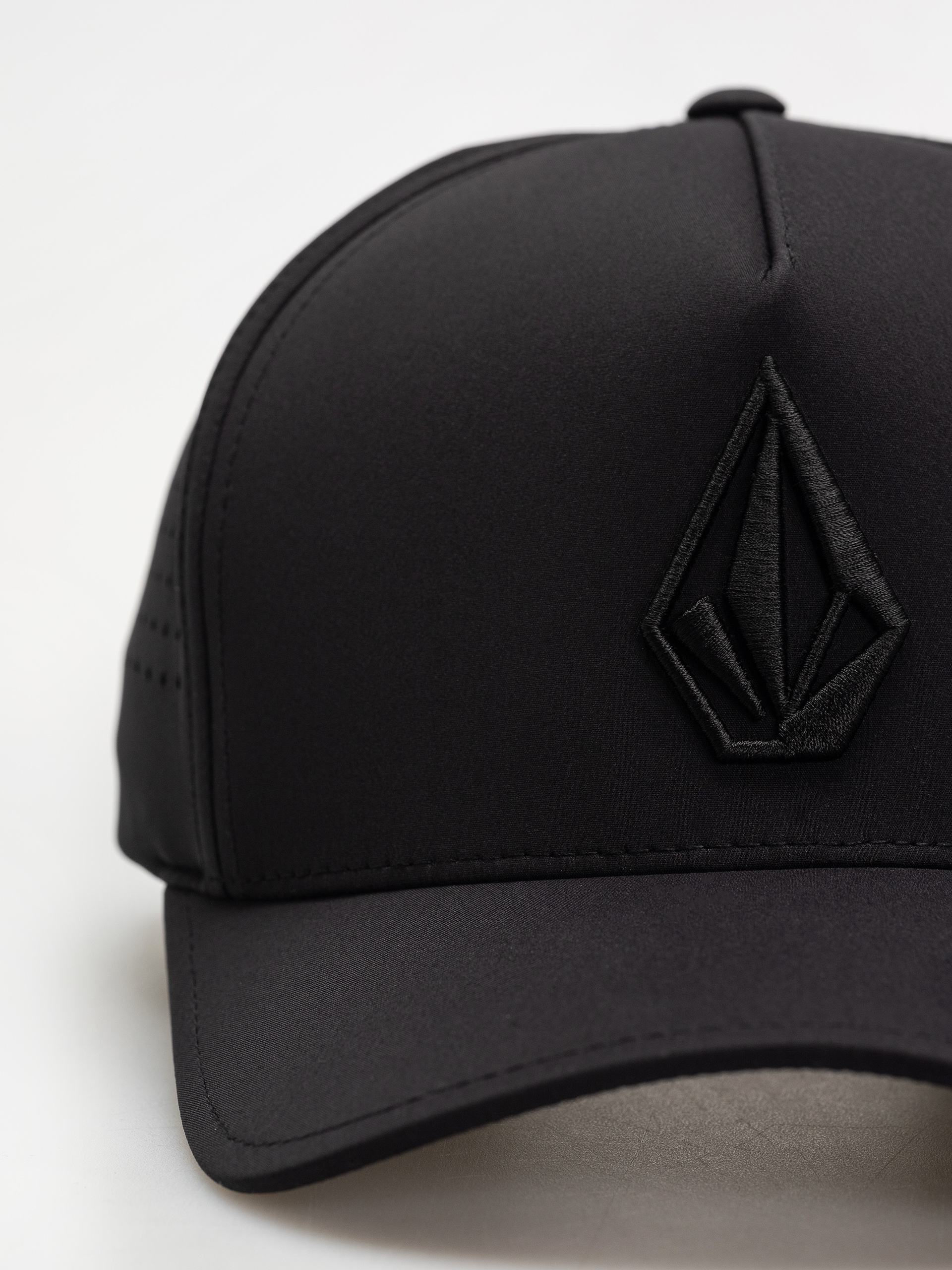 Volcom Cap Stone Vented (black)