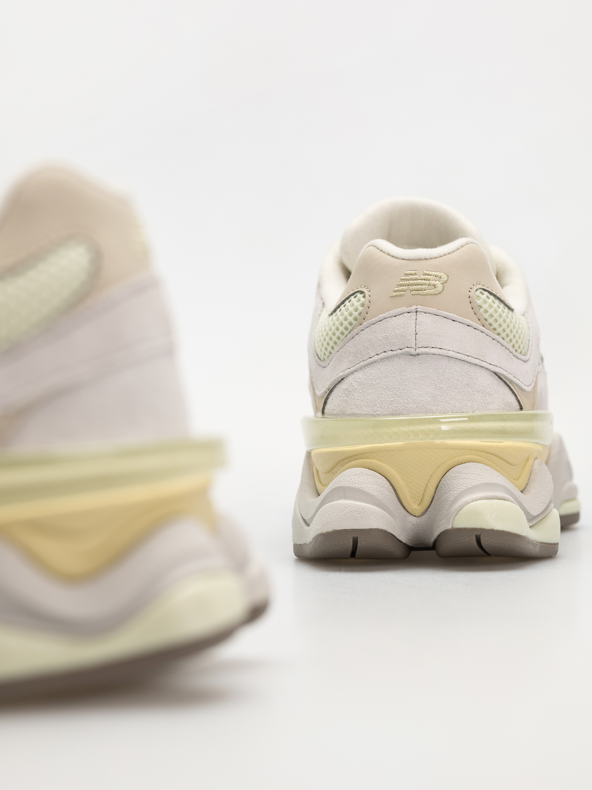 New Balance Shoes 9060 (mineral)
