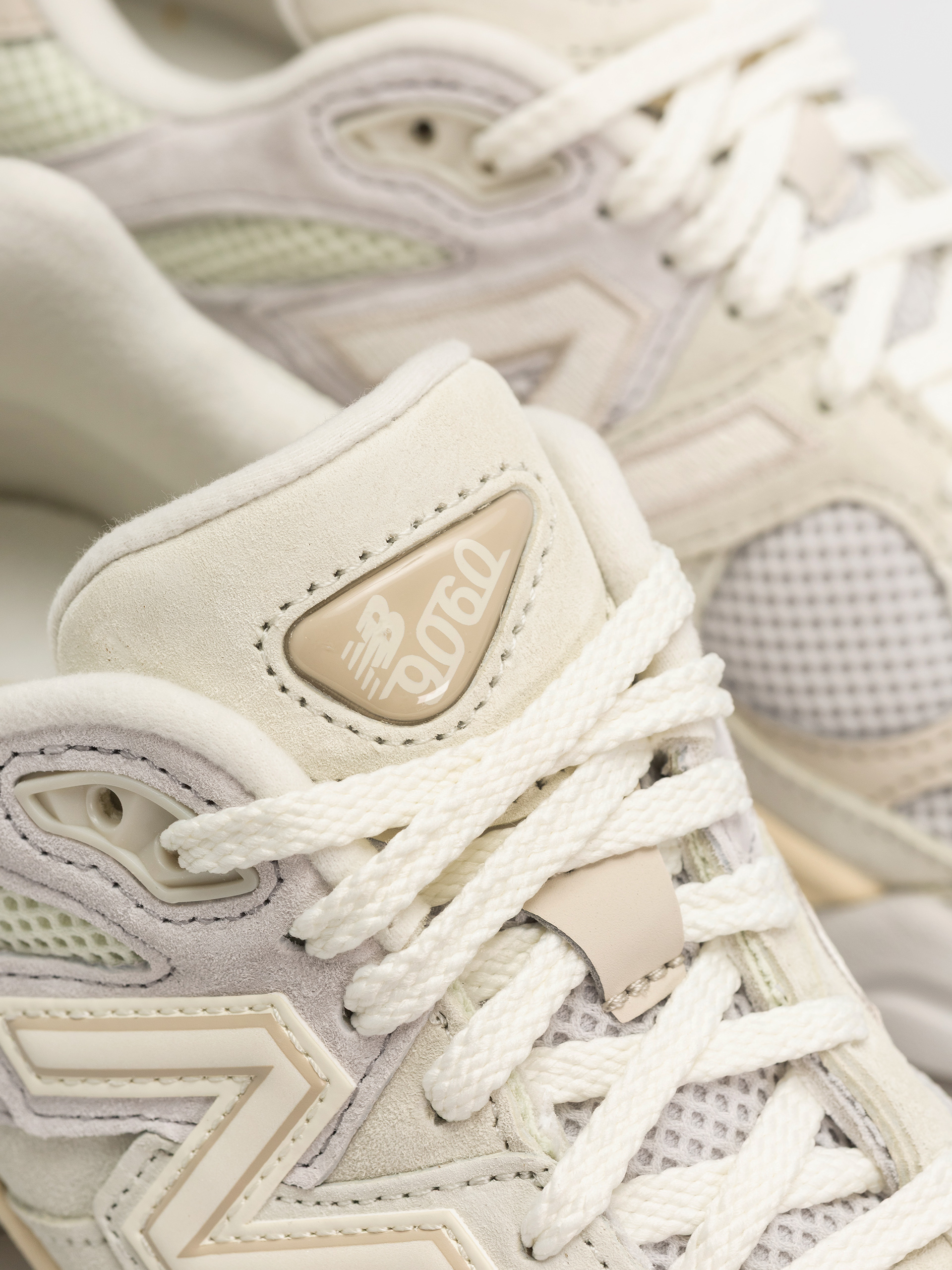 New Balance Shoes 9060 (mineral)