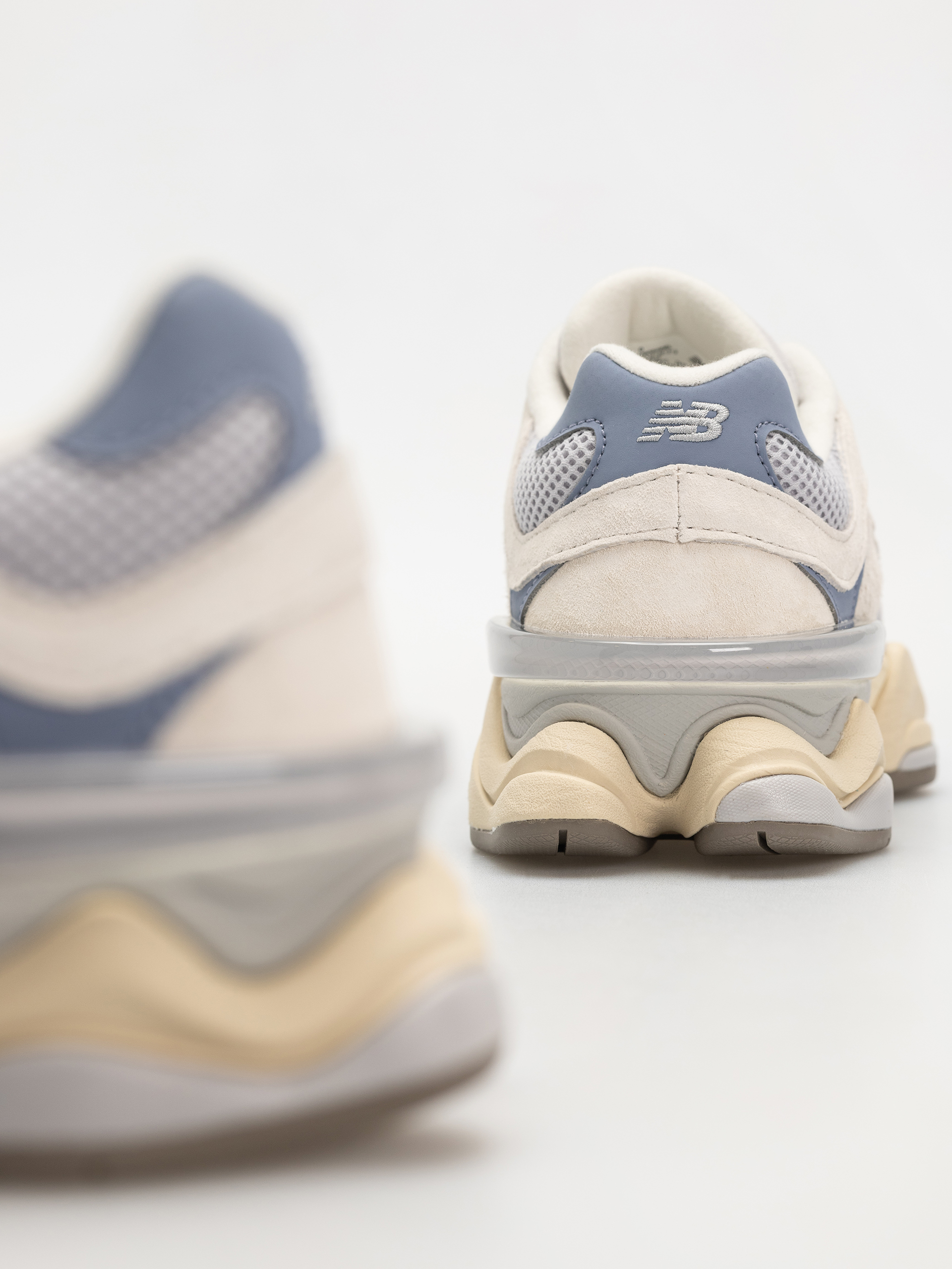 New Balance Shoes 9060 (pearl grey)