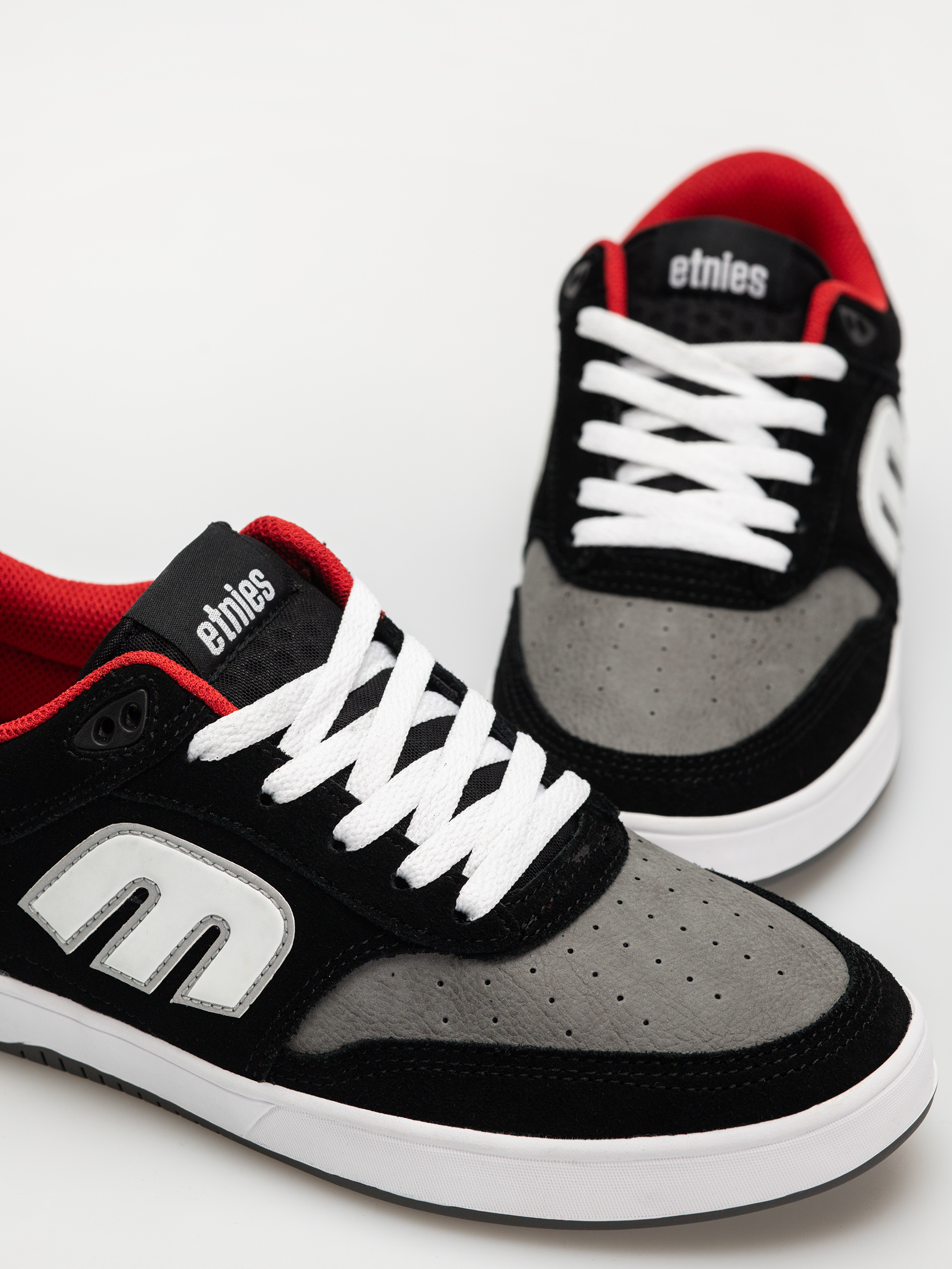 Etnies Schuhe Serin Michelin (black/grey/white)