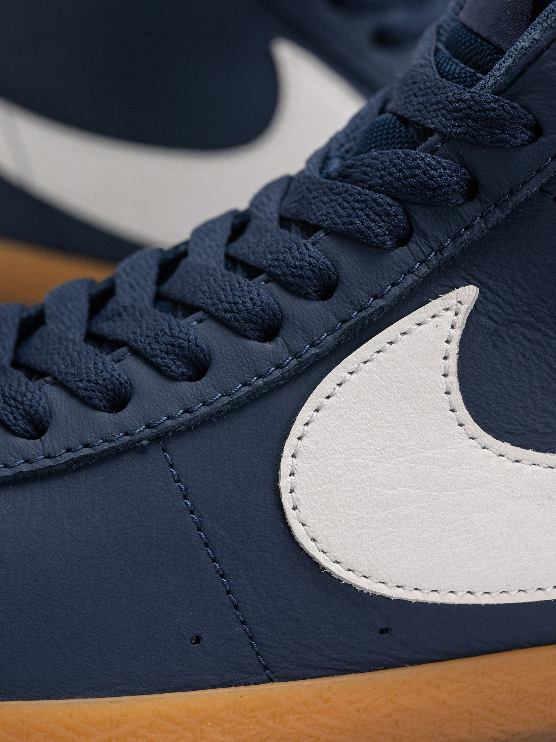 Nike SB Zoom Blazer Mid Iso Schuhe (navy/white navy gum light brown)