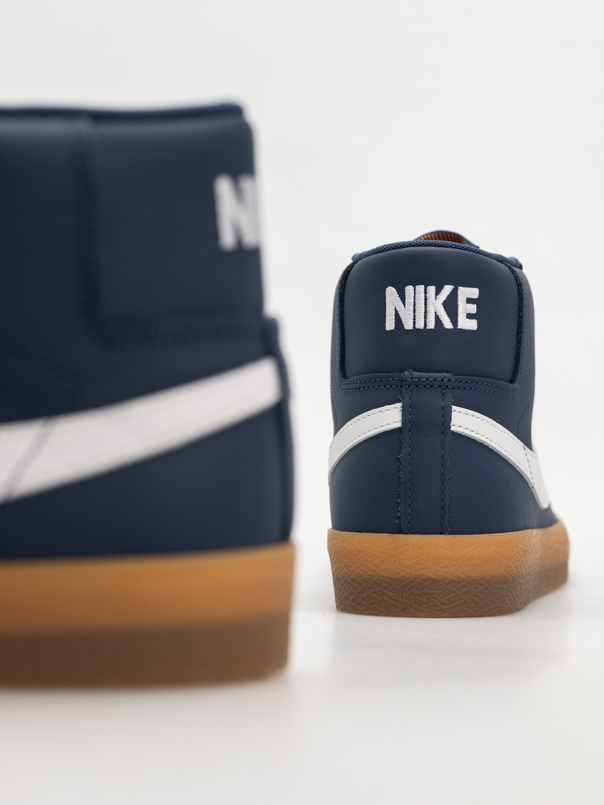 Nike SB Zoom Blazer Mid Iso Schuhe (navy/white navy gum light brown)