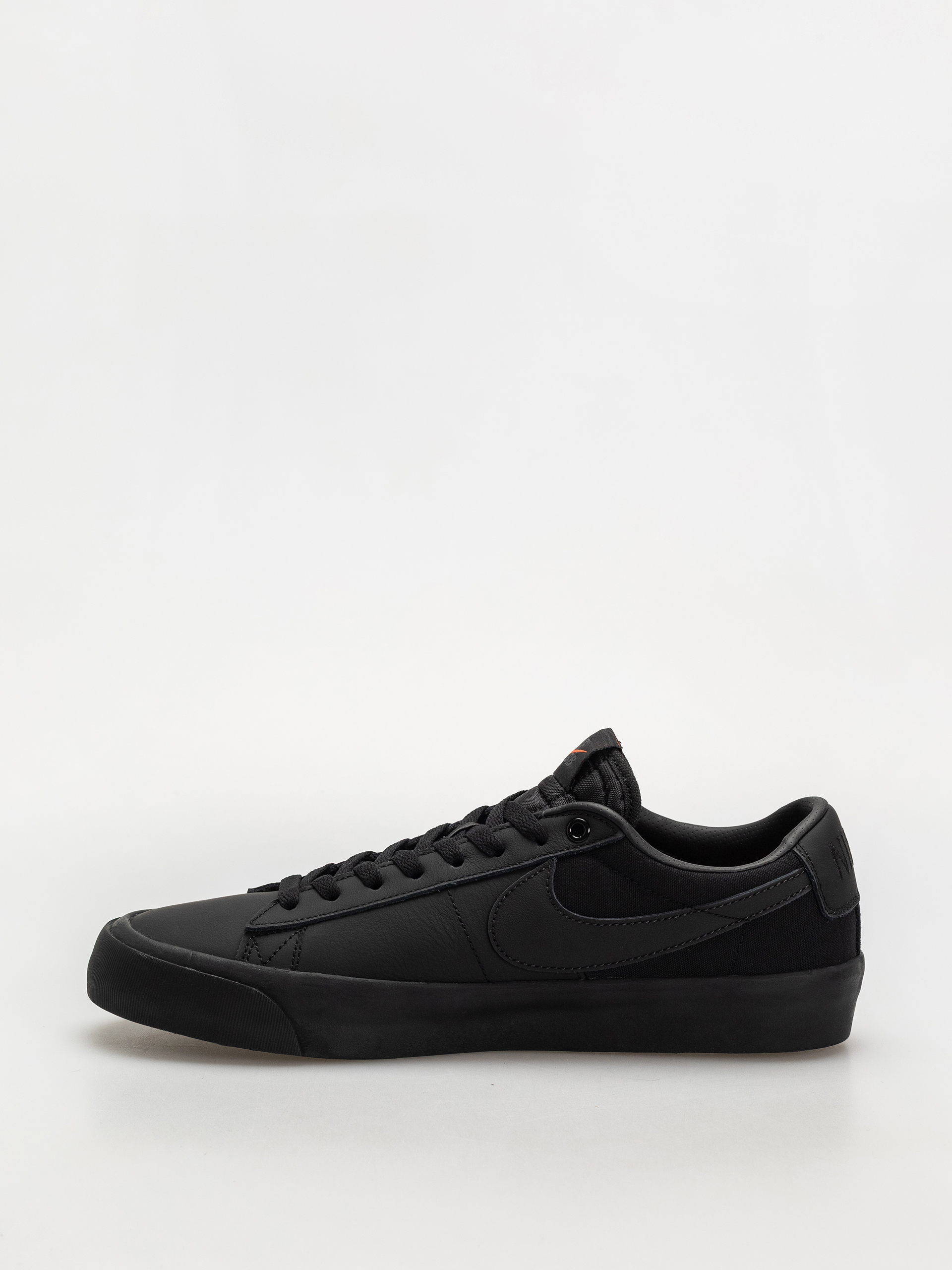Nike SB Shoes Zoom Blazer Low Pro GT ISO (black/black black black)