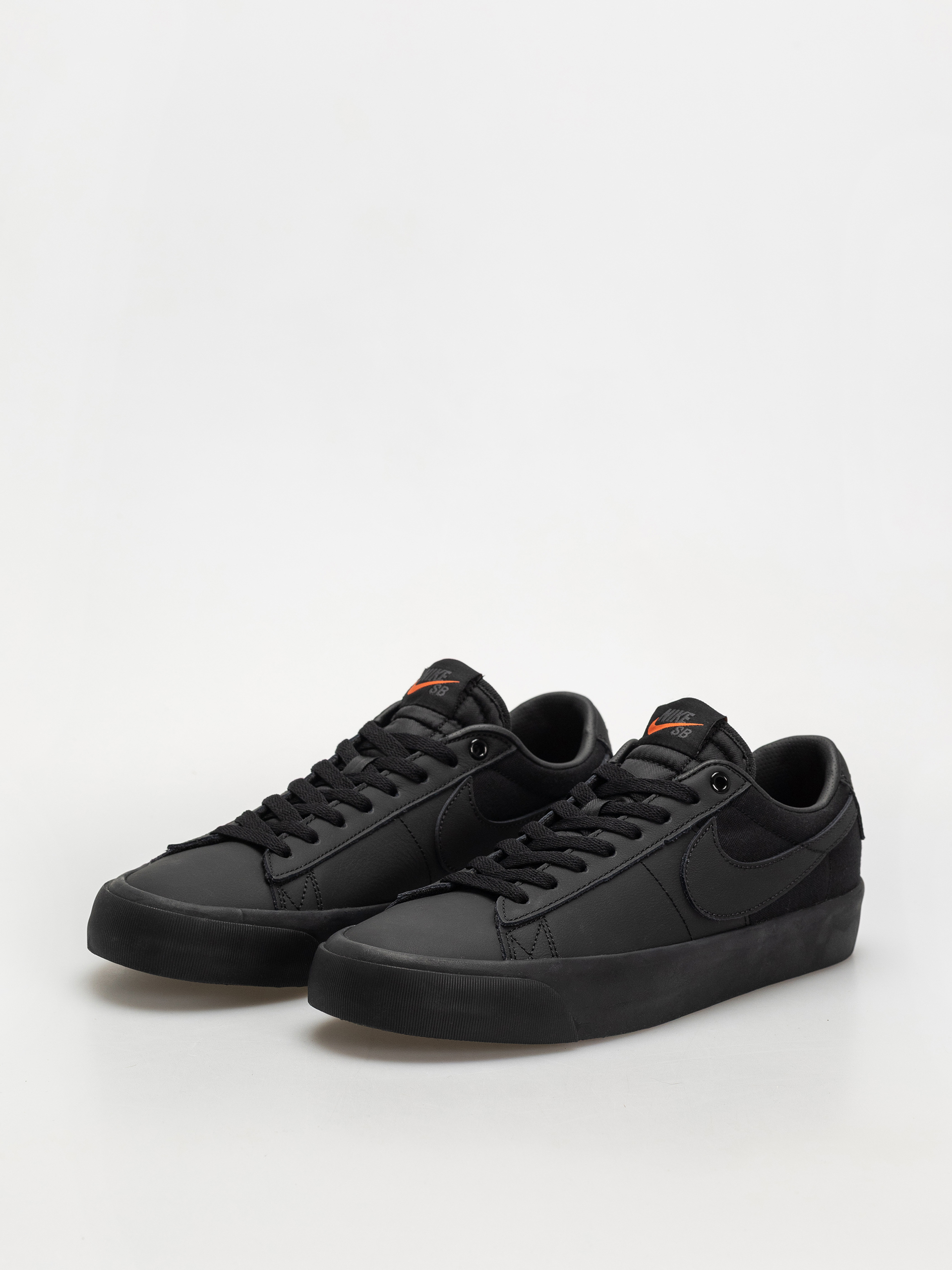 Nike SB Shoes Zoom Blazer Low Pro GT ISO (black/black black black)