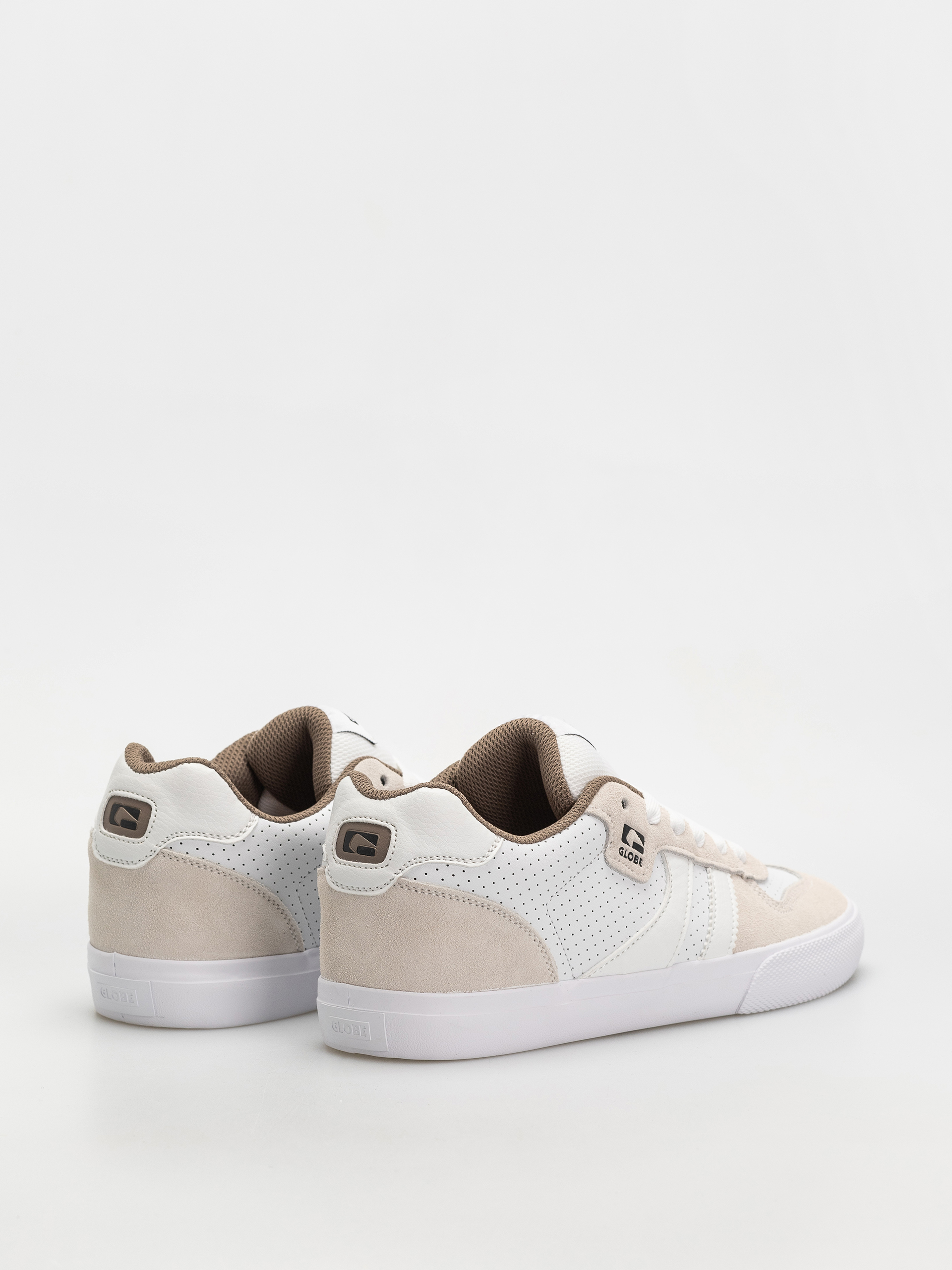 Globe Shoes Encore 2 (white dip)