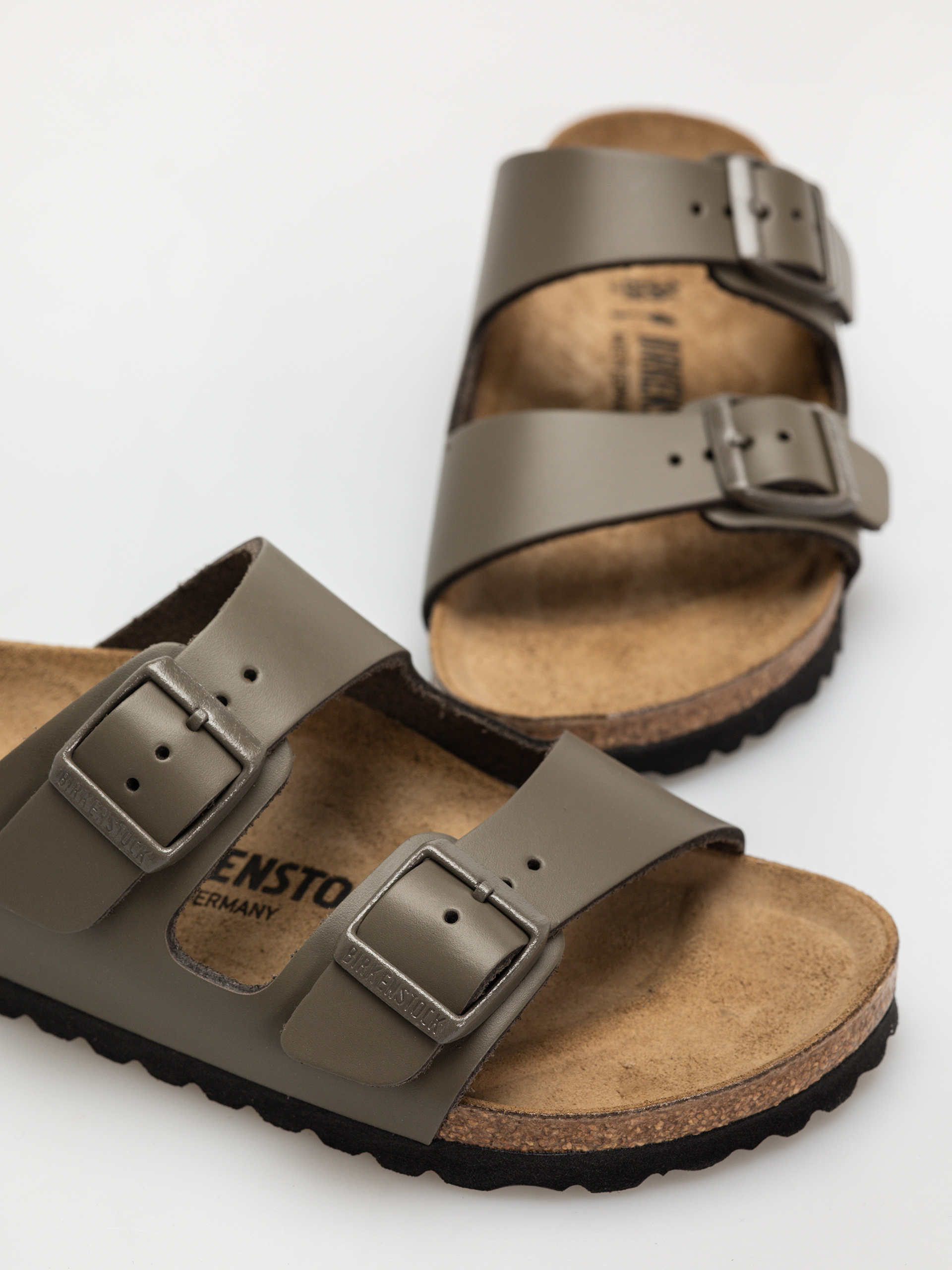 Birkenstock Arizona Natural Leather Narrow Wmn Flip-flops (concrete gray)