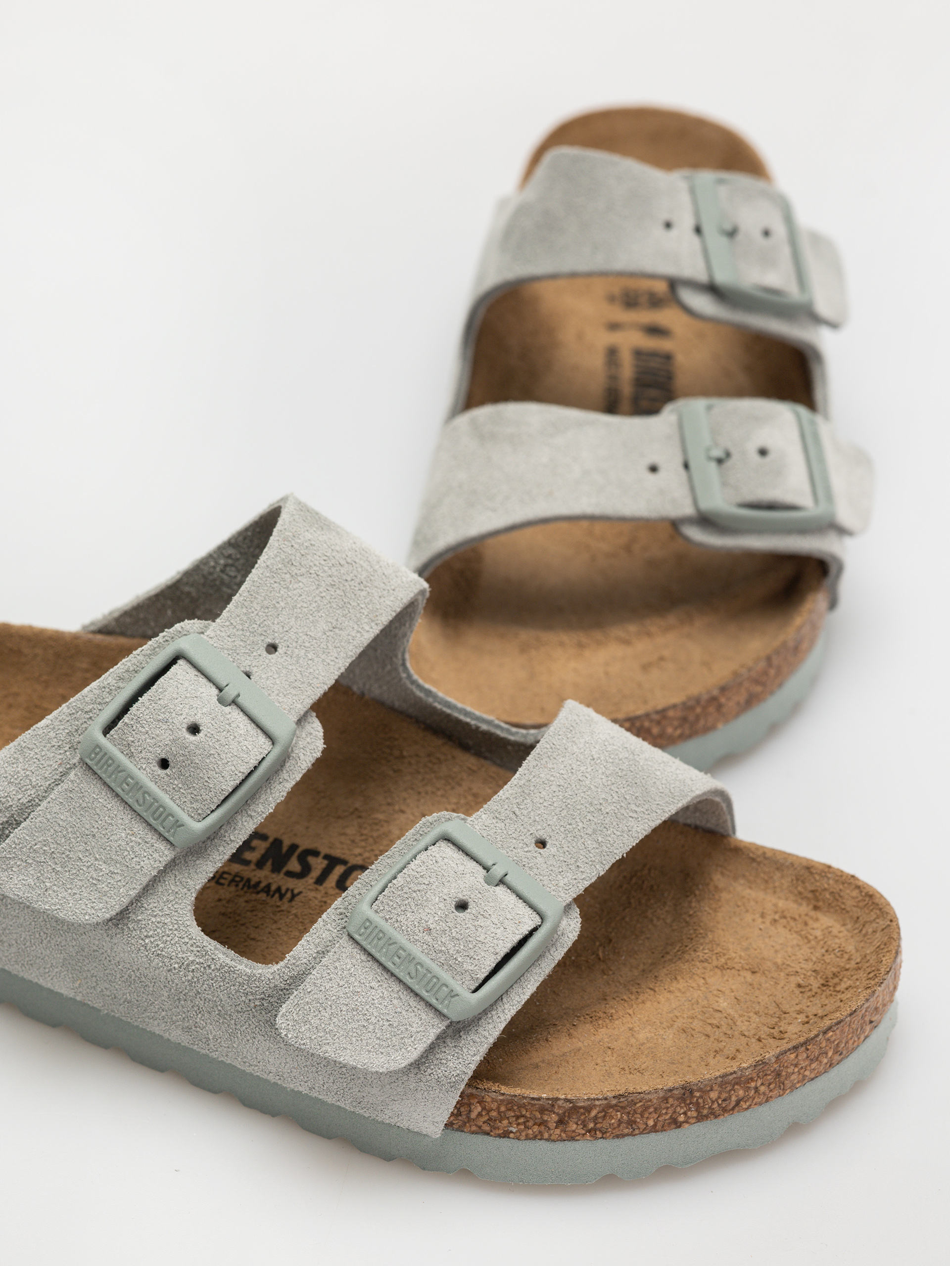 Birkenstock Arizona Suede Leather Narrow Wmn Flip-flops (pure sage)