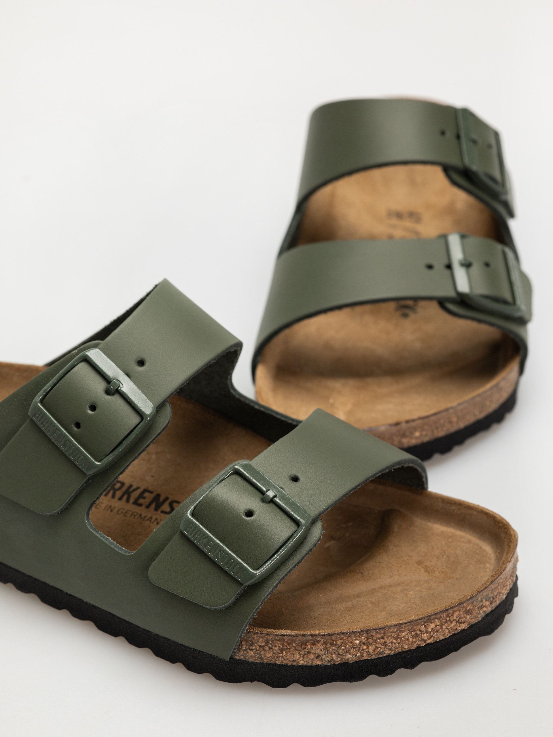 Birkenstock Arizona Natural Leather Regular Flip Flops (thyme)