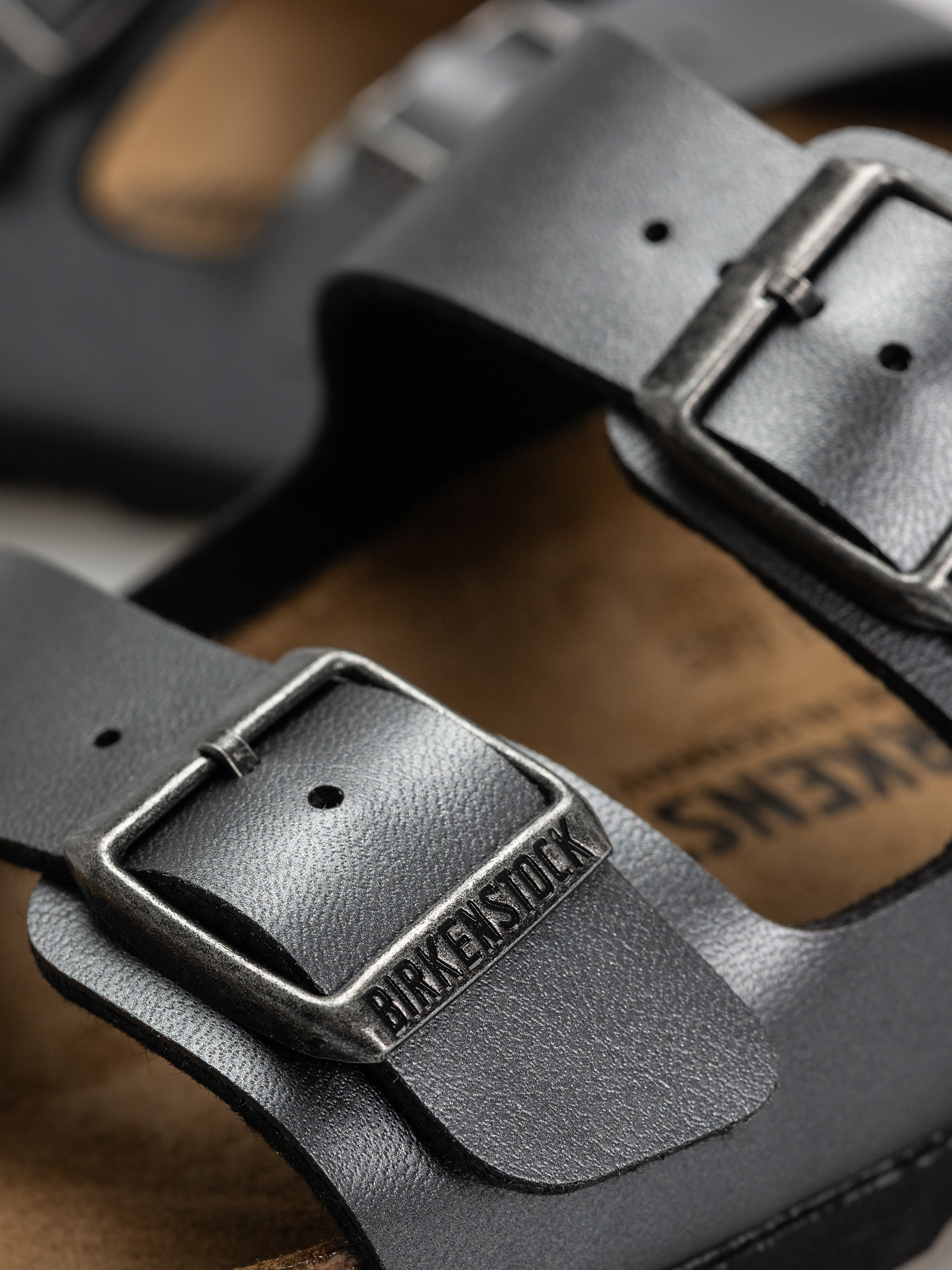 Birkenstock Arizona Birko Flor Metallic Narrow Wmn Flip Flops (metallic black)