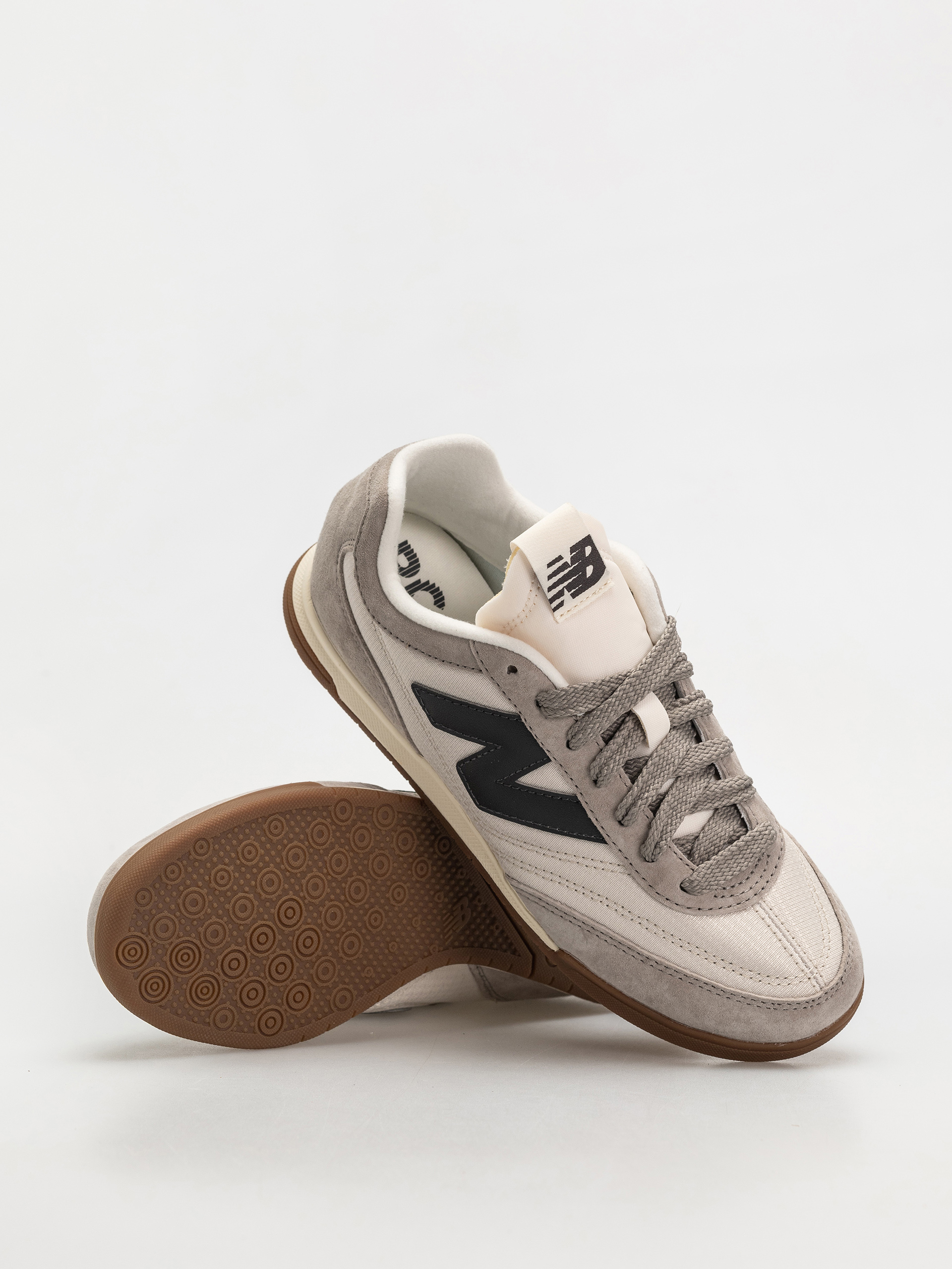 New Balance RC42 Shoes (arid stone)