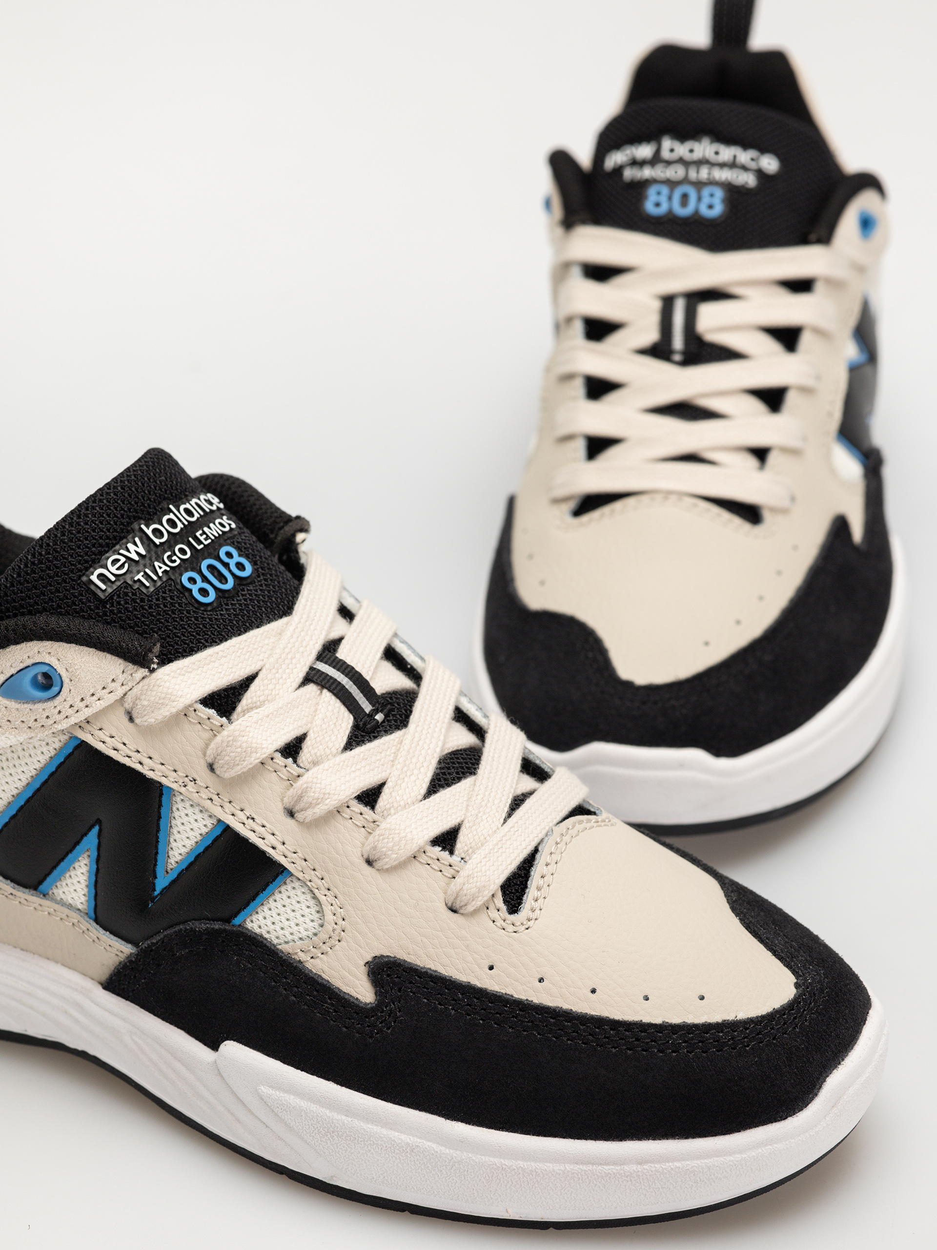 New Balance 808 Shoes (tan)