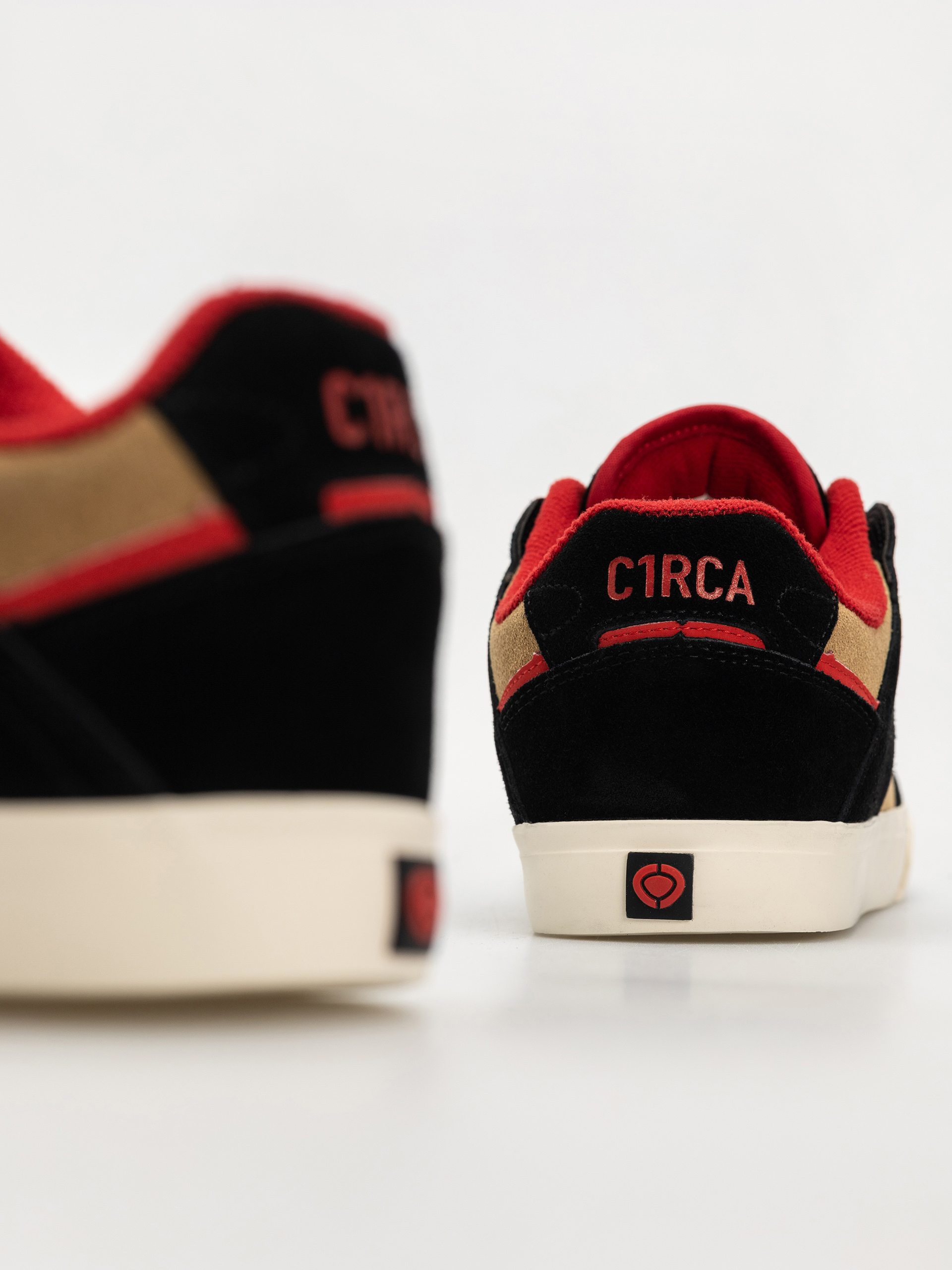 Circa Schuhe 205 Vulc Se (black/dijon/red)