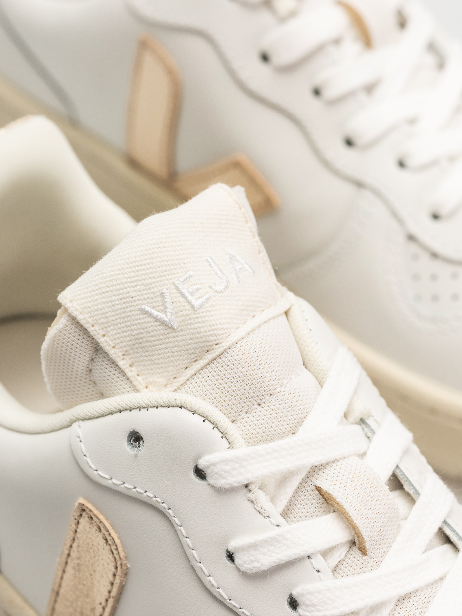 Veja Schuhe V-10 Wmn (extra white platine)