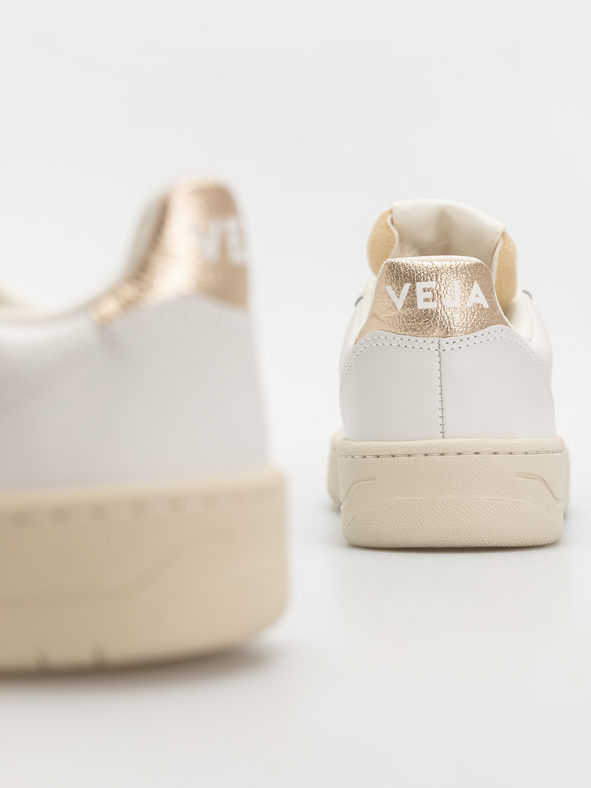 Veja V-10 Schuhe Wmn (extra white platine)