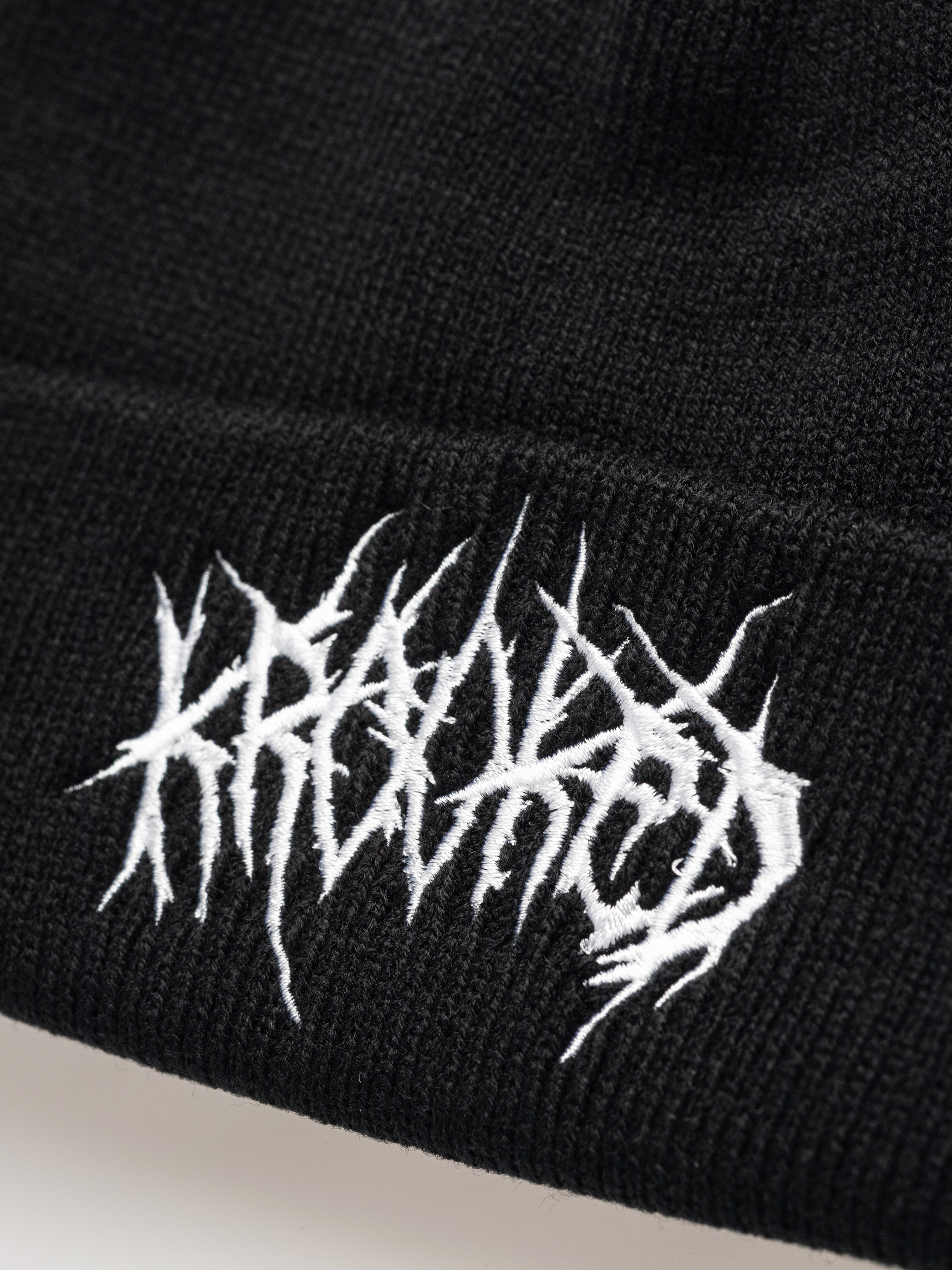 Krooked Necro Skript Beanie (black/white)