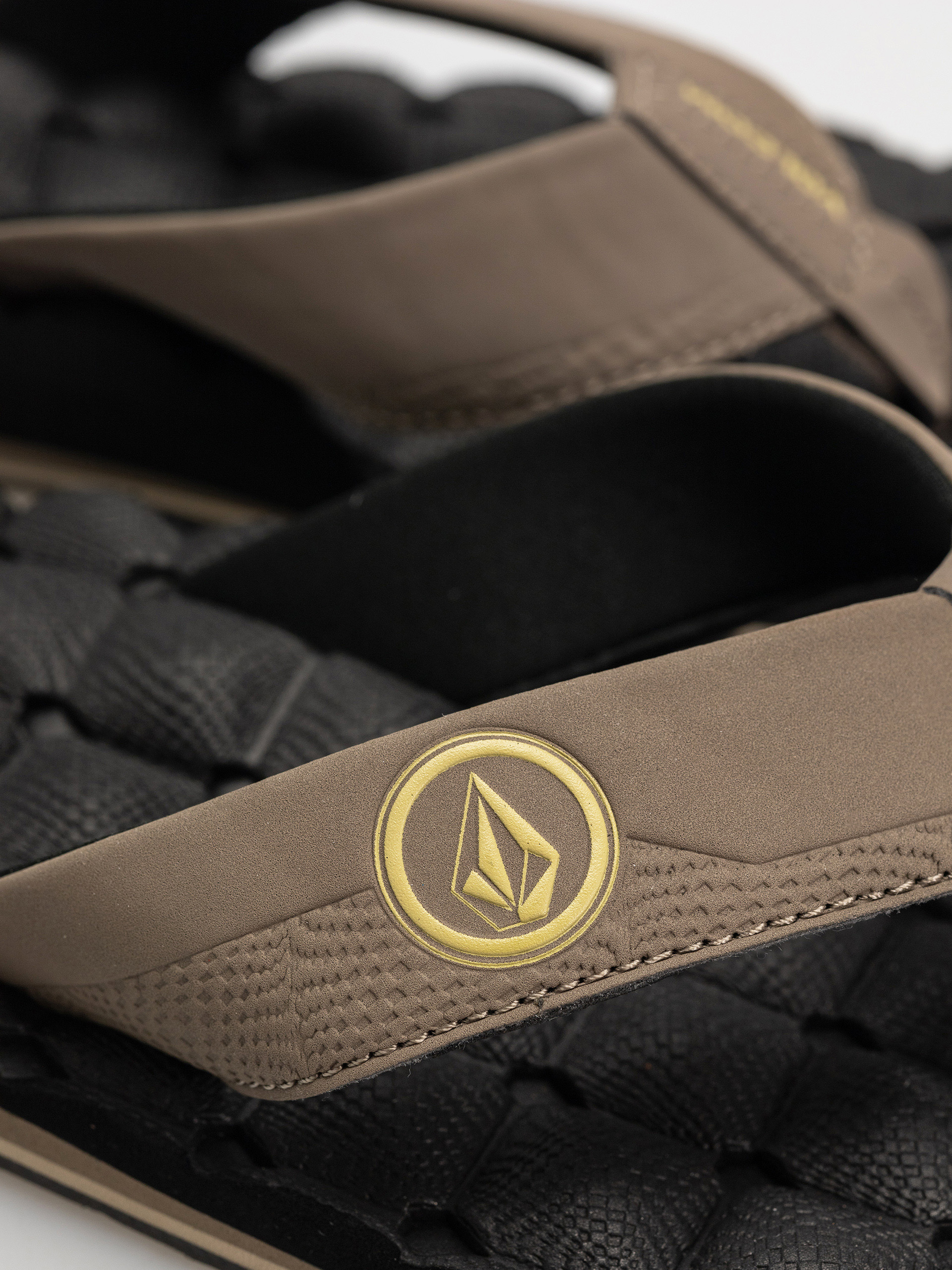 Volcom Recliner Flip Flops (khaki)