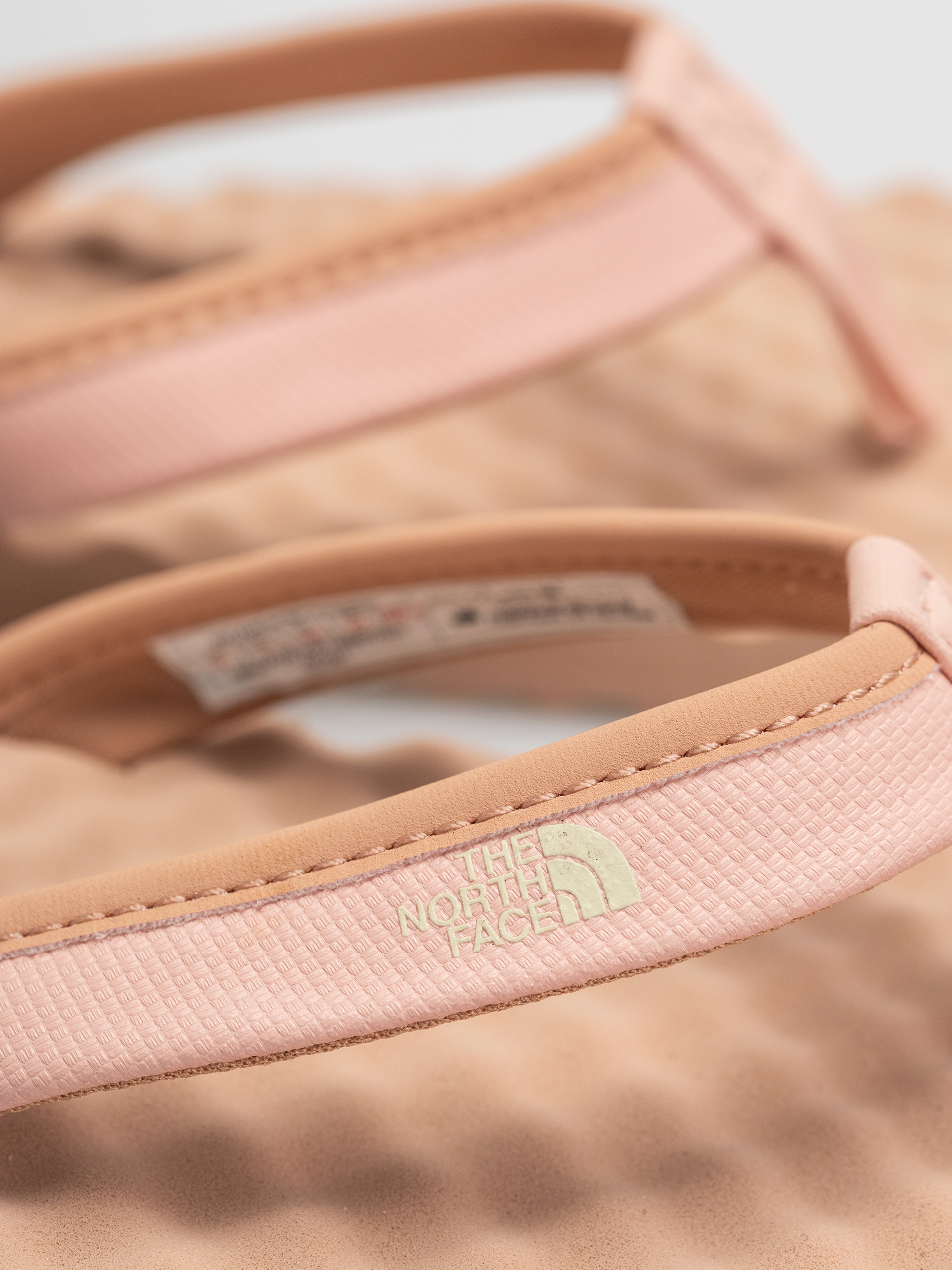 The North Face Base Camp Mini II Wmn Flip-flops (cafecreme/evening sand pink)